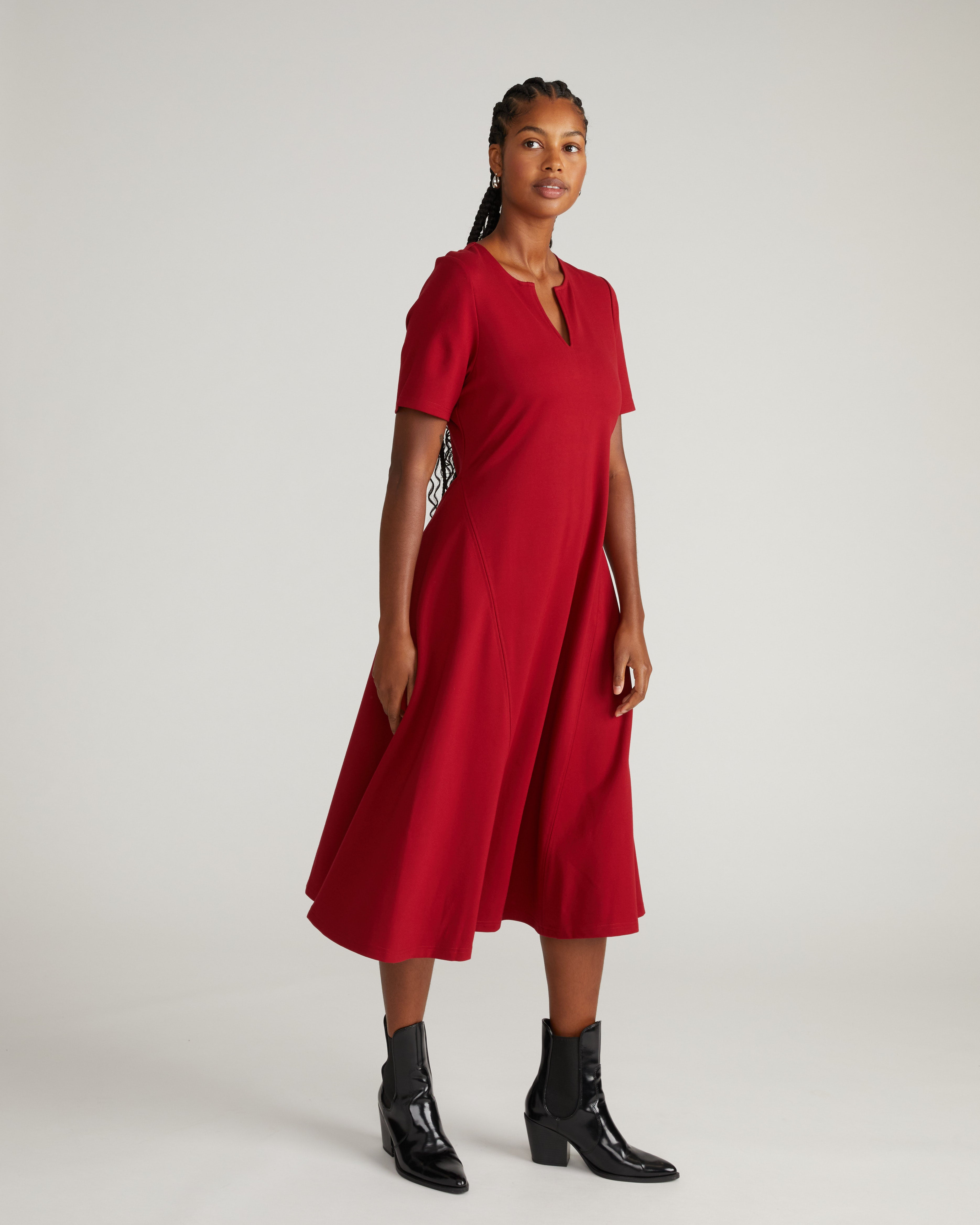 Saskia Ponte Dress - Garnet – Universal Standard