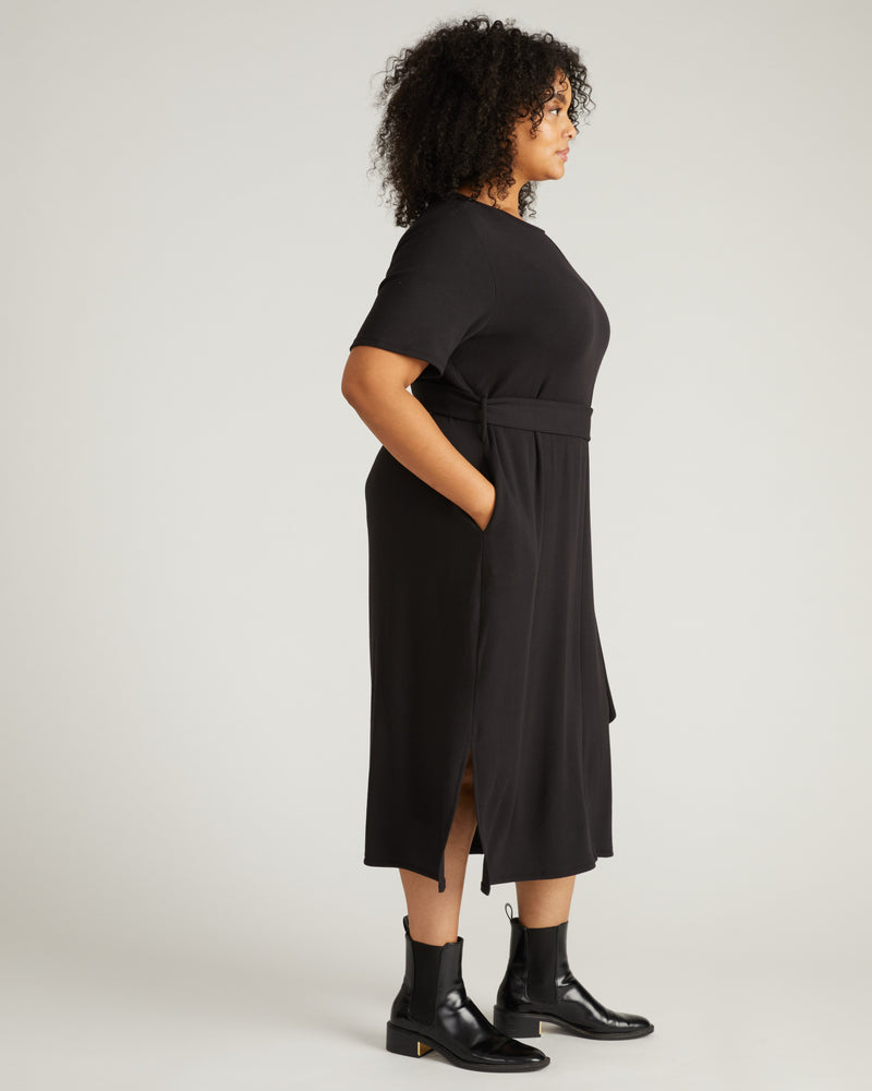 TravelKnit Belted Dress - Black