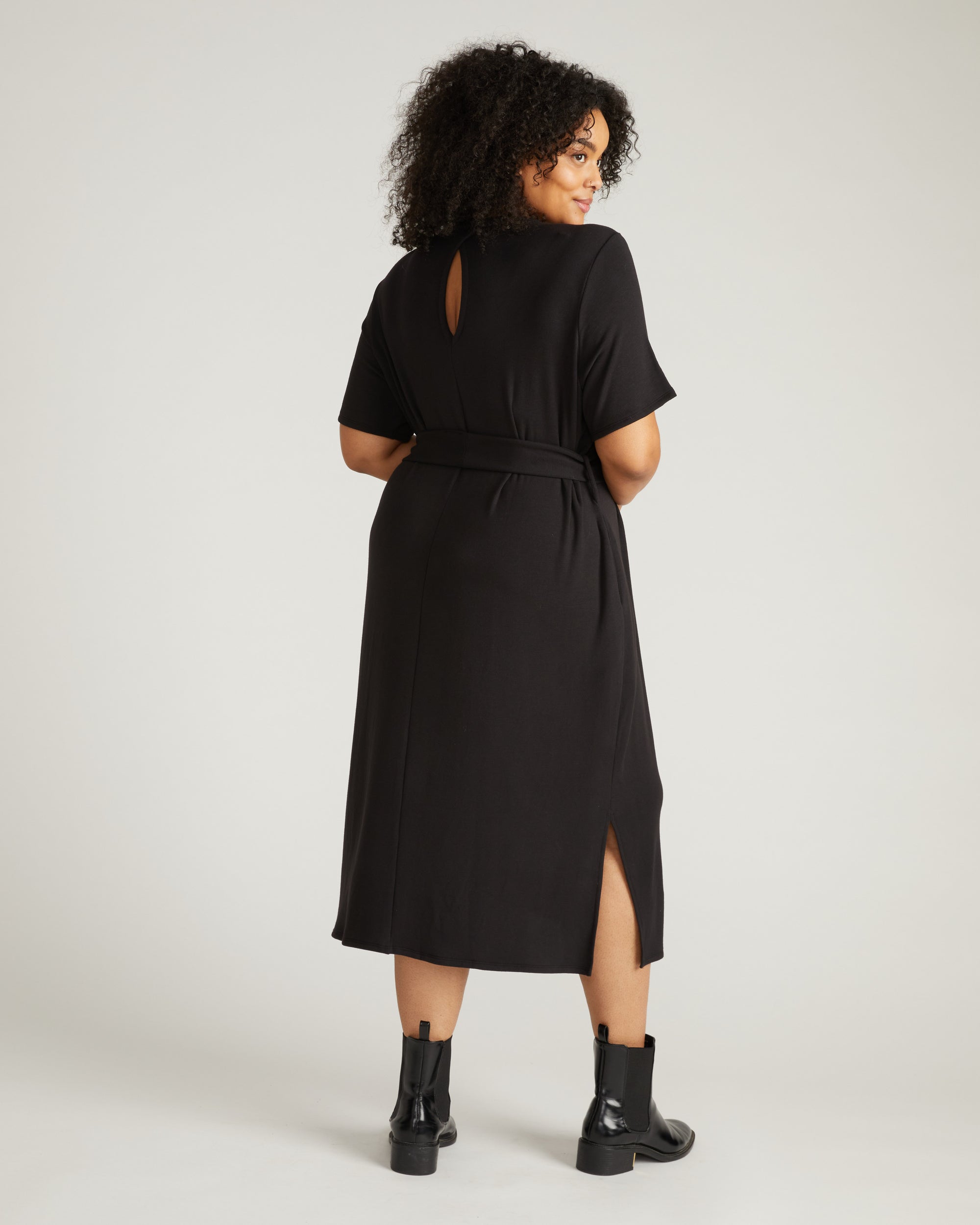 TravelKnit Belted Dress - Black
