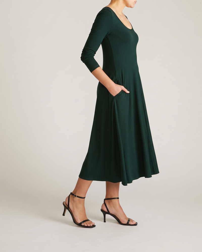 Cora Divine Jersey Dress - Forest Green | Plus Size & Straight Size Women's Fashion | Universal Standard