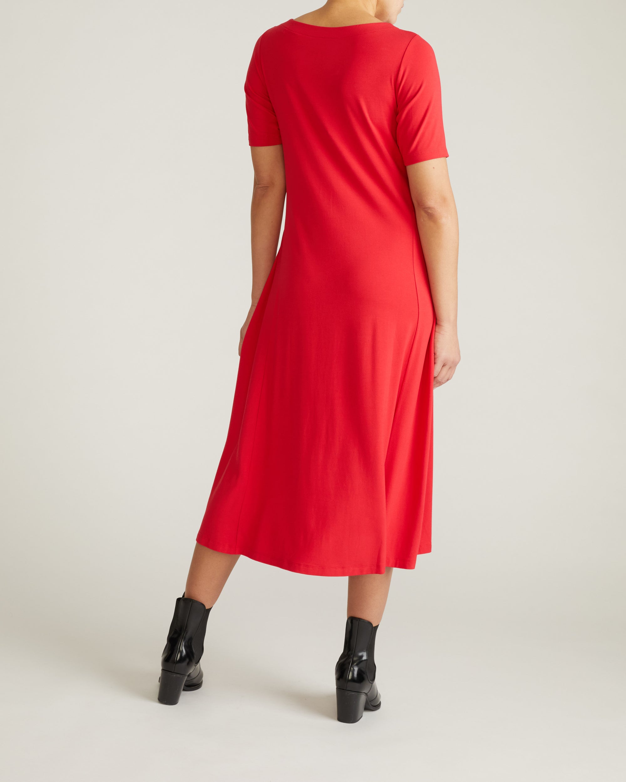Woman wearing Serena Divine Jersey Boatneck Dress - Lipstick from Universal Standard