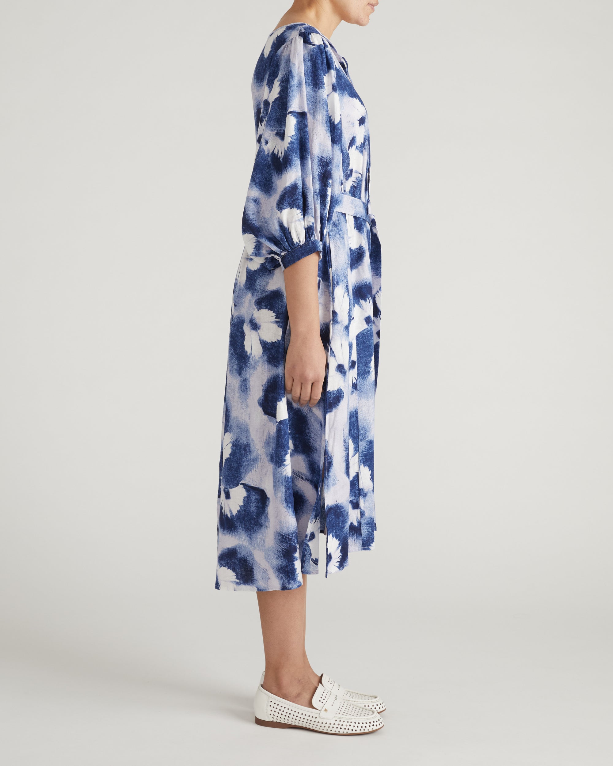 Amparo Linen Blend Dress - Blue Pressed Flower Print | Plus Size & Straight Size Women's Fashion | Universal Standard