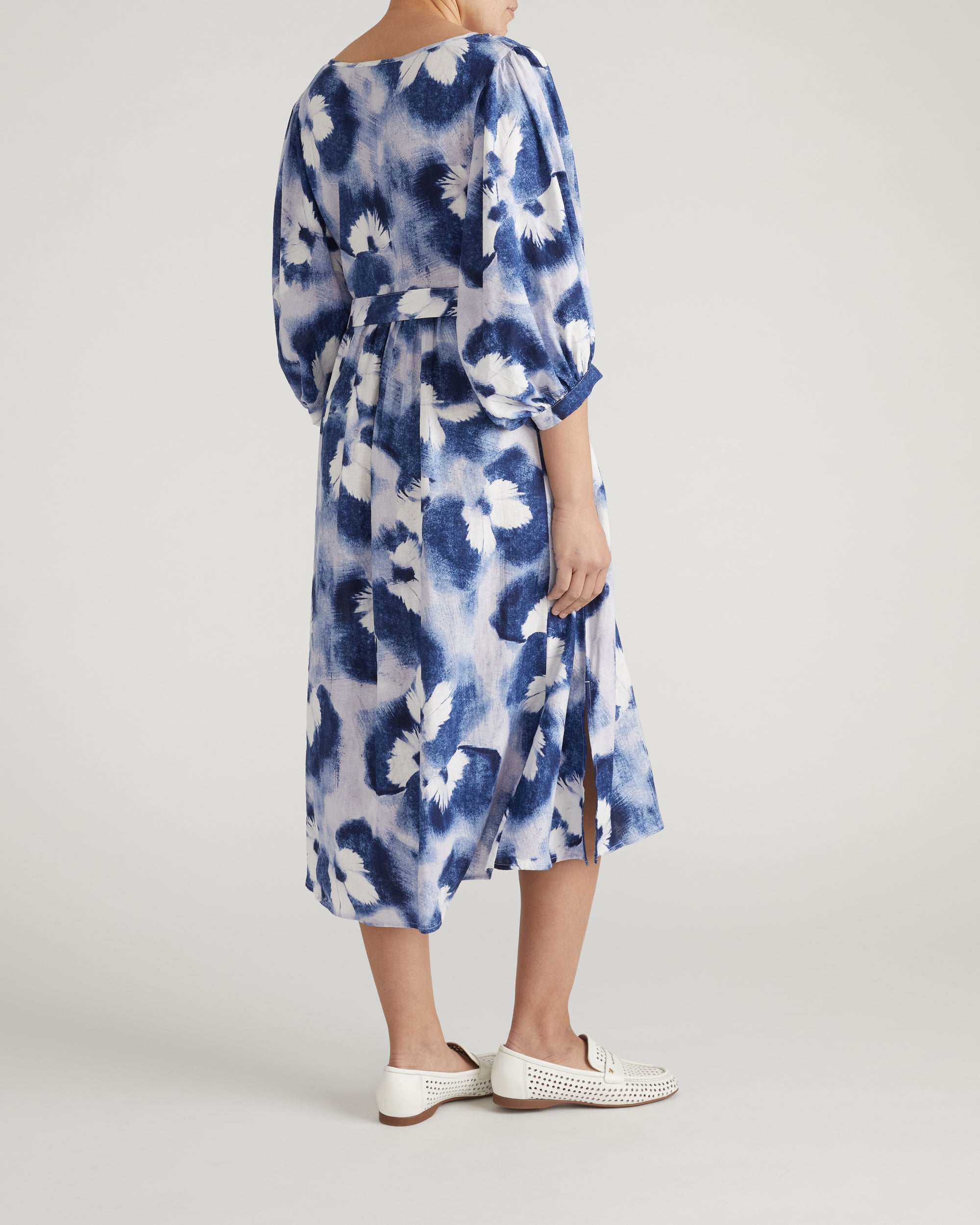 Amparo Linen Blend Dress - Blue Pressed Flower Print | Plus Size & Straight Size Women's Fashion | Universal Standard