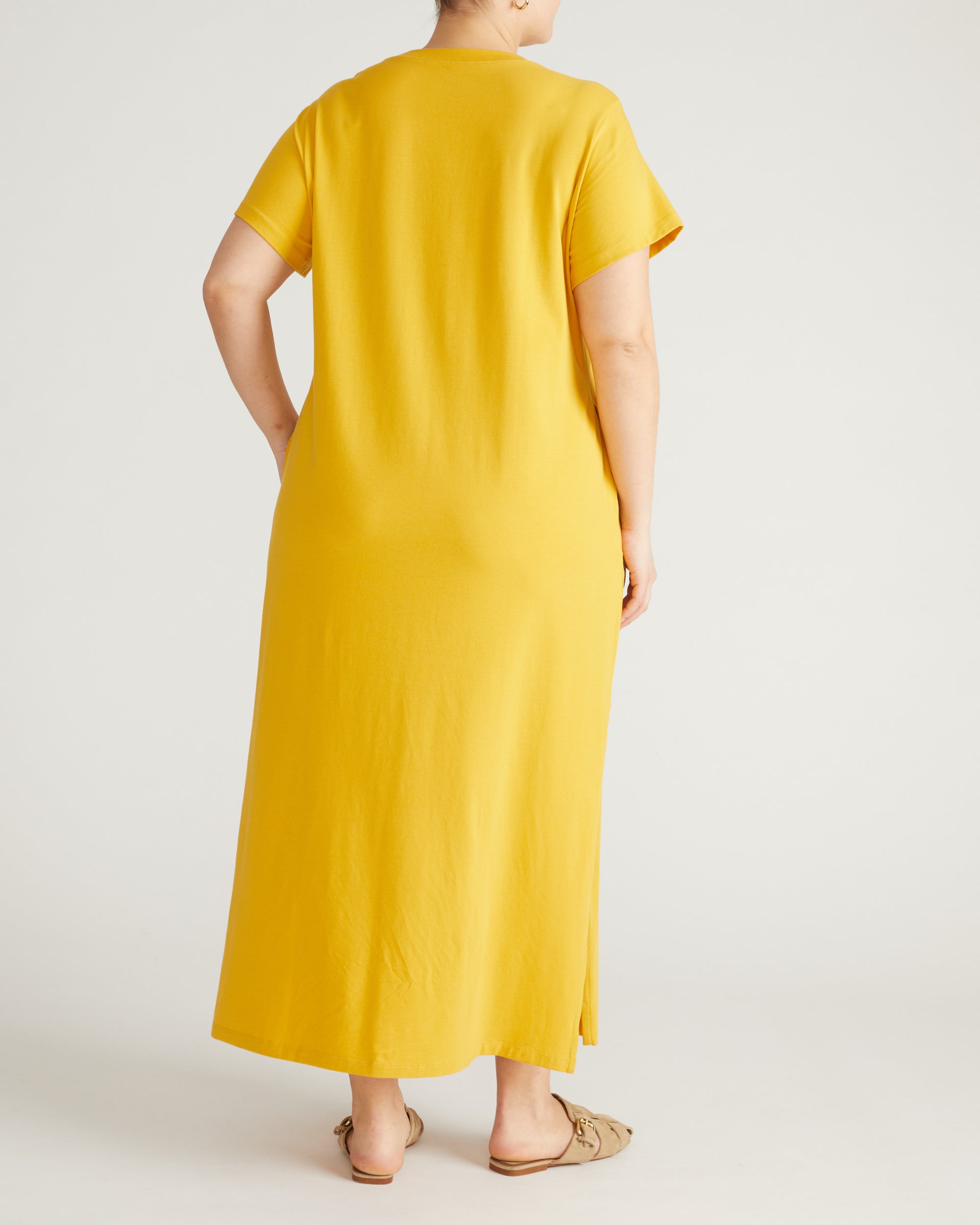 Halie Maxi T-Shirt Dress - Goldenrod | Plus Size & Straight Size Women's Fashion | Universal Standard