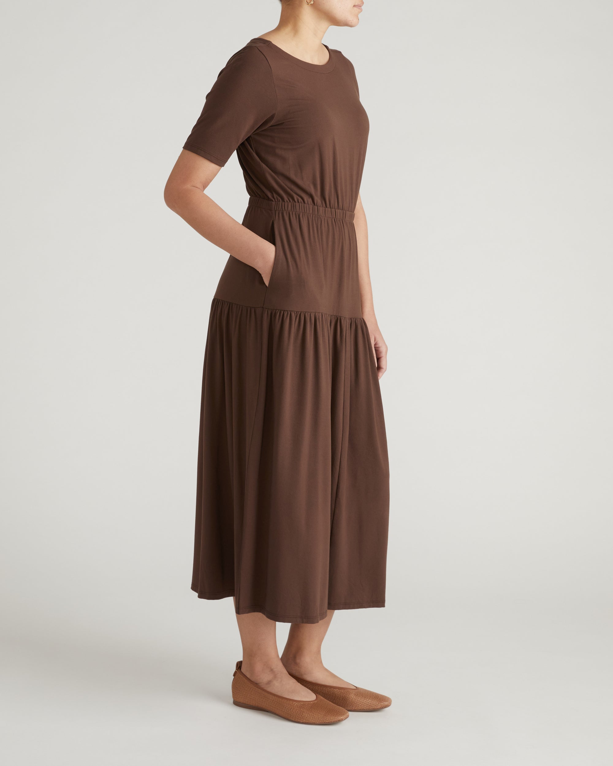 Thea Divine Jersey Midi Dress - Peppercorn | Plus Size & Straight Size Women's Fashion | Universal Standard