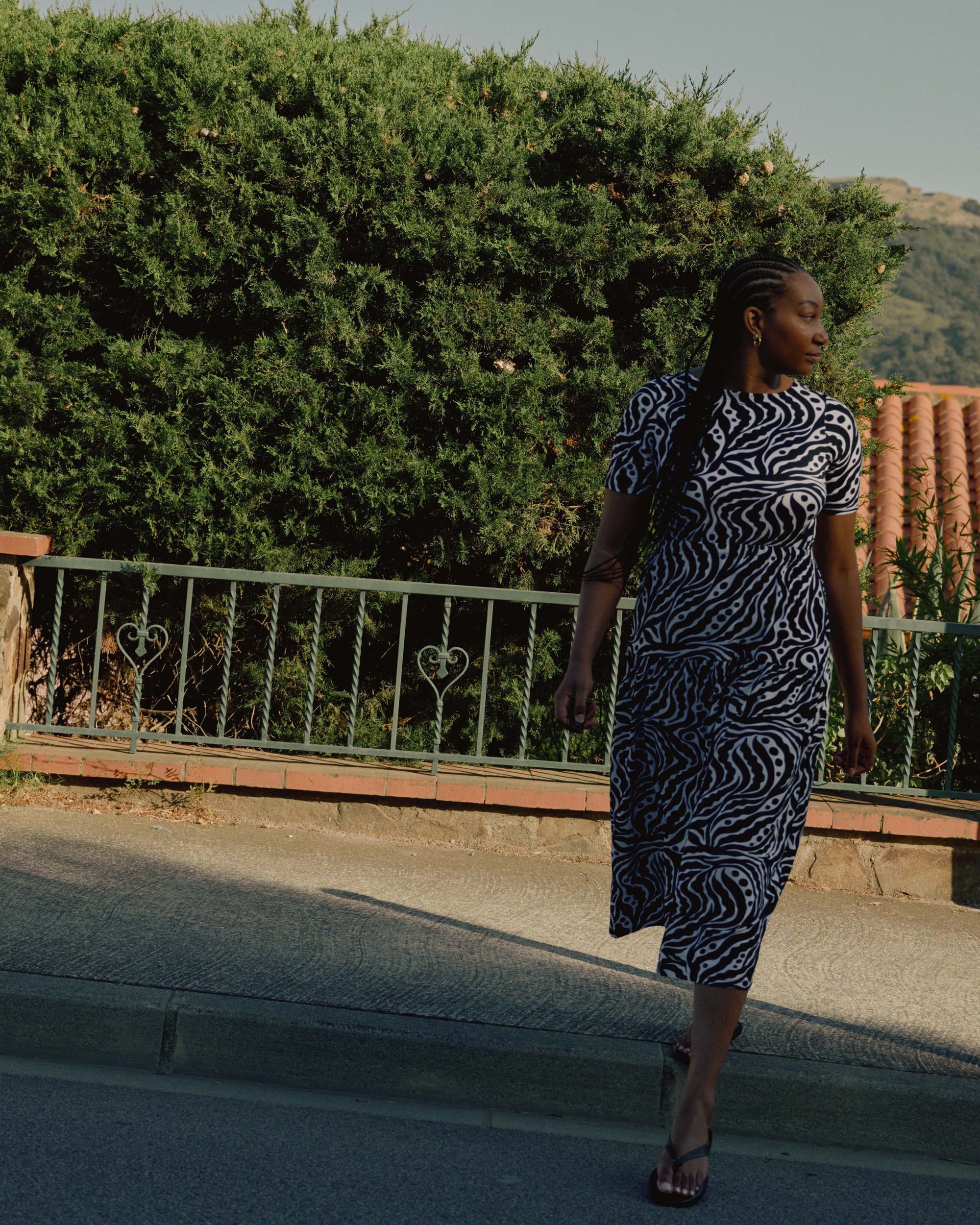 Thea Divine Jersey Midi Dress - Black Bosco Print | Plus Size & Straight Size Women's Fashion | Universal Standard