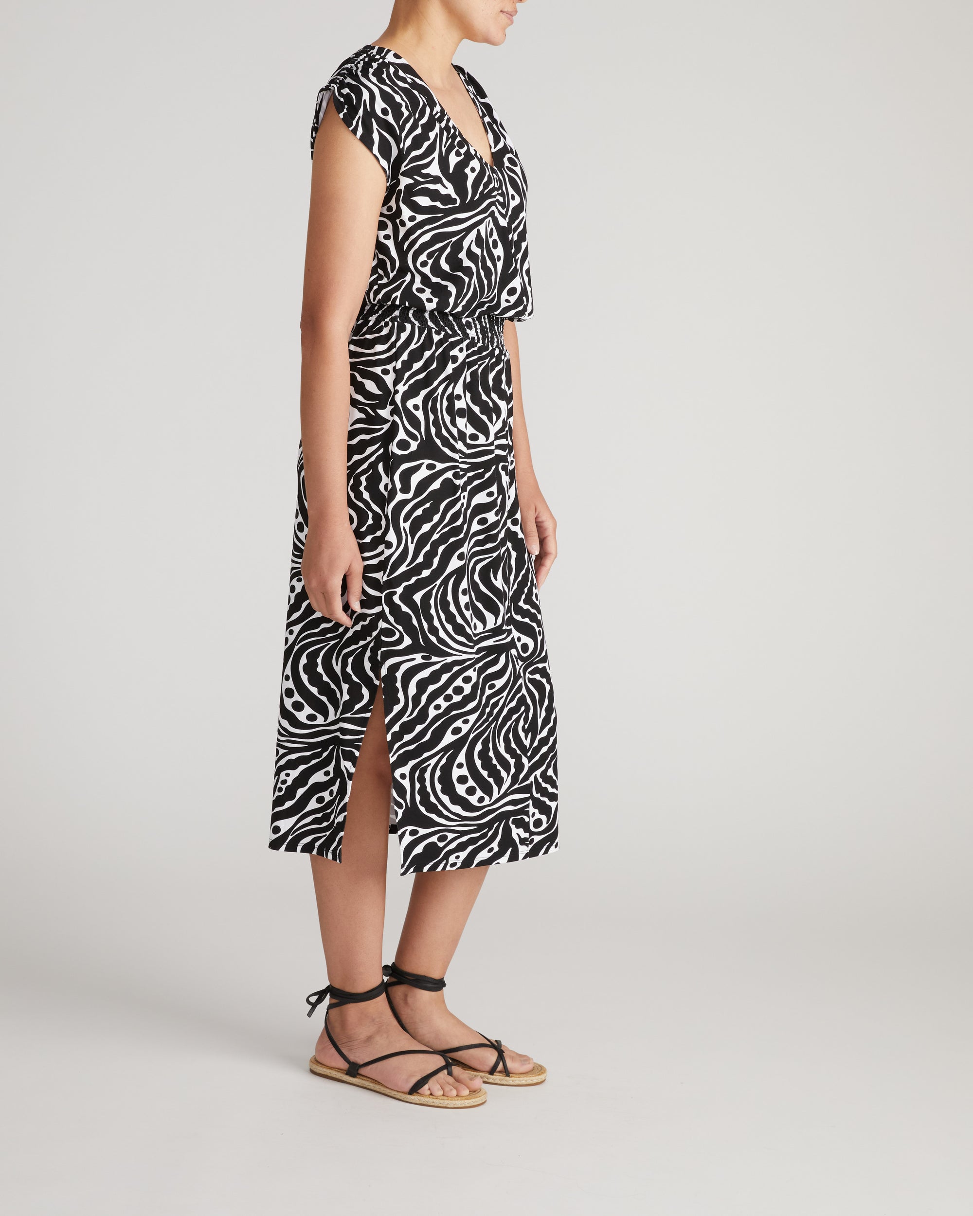 Tish Divine Jersey Kaftan - Black Bosco Print | Plus Size & Straight Size Women's Fashion | Universal Standard