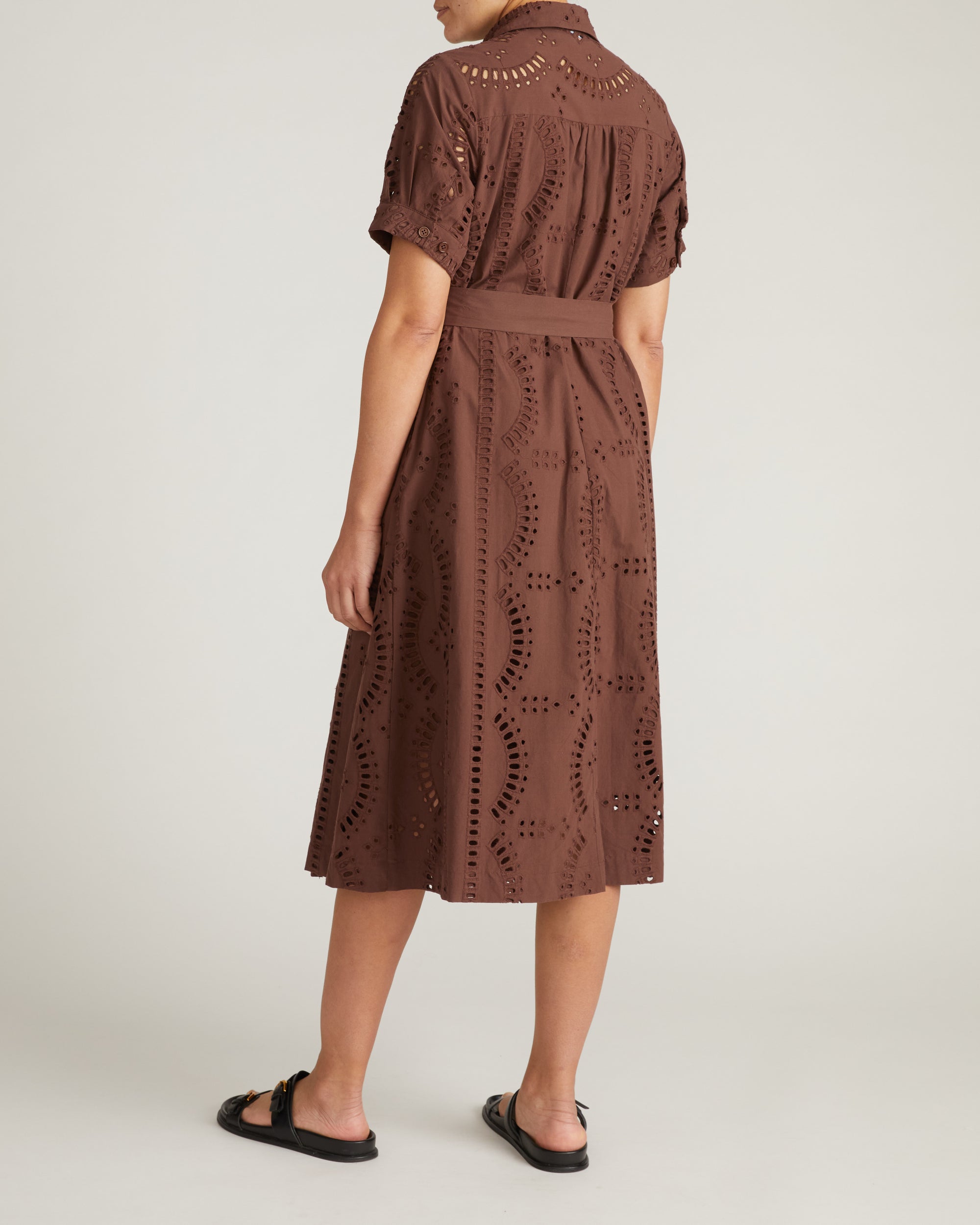 Tina Cotton Poplin Shirtdress - Peppercorn | Plus Size & Straight Size Women's Fashion | Universal Standard
