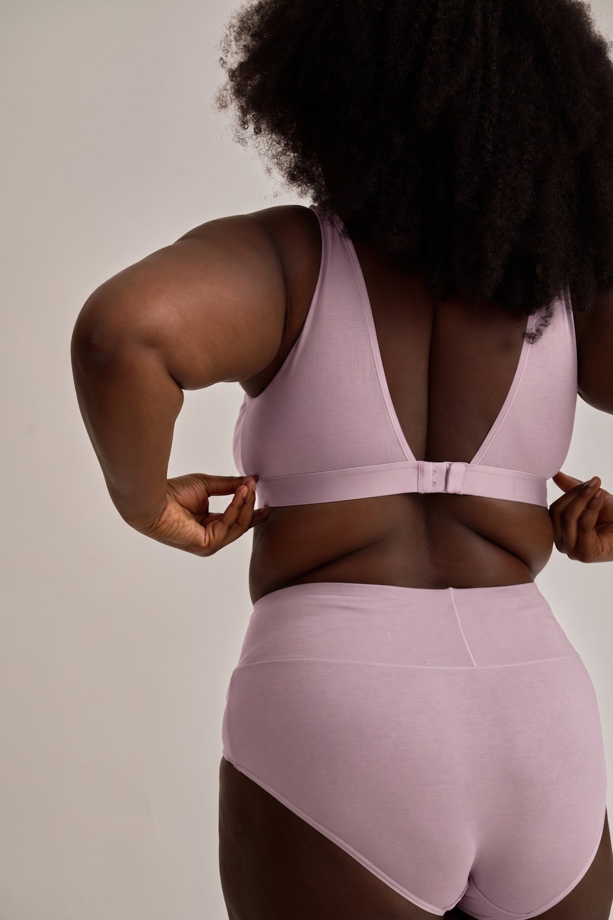 UltimateS Lounge Bra - Pink Dreams | Plus Size & Straight Size Women's Fashion | Universal Standard