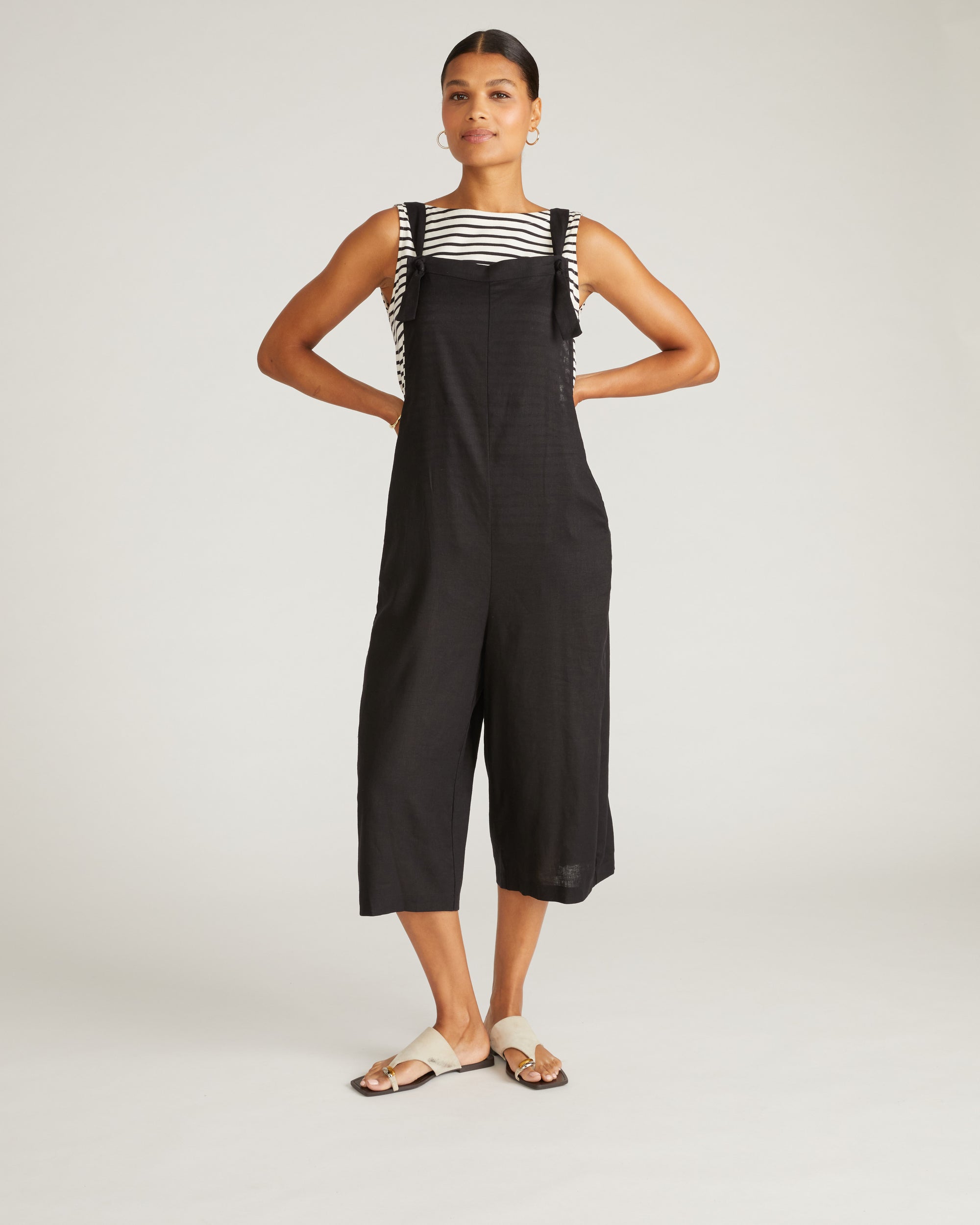 Kora Linen Overalls - Black | Plus Size & Straight Size Women's Fashion | Universal Standard