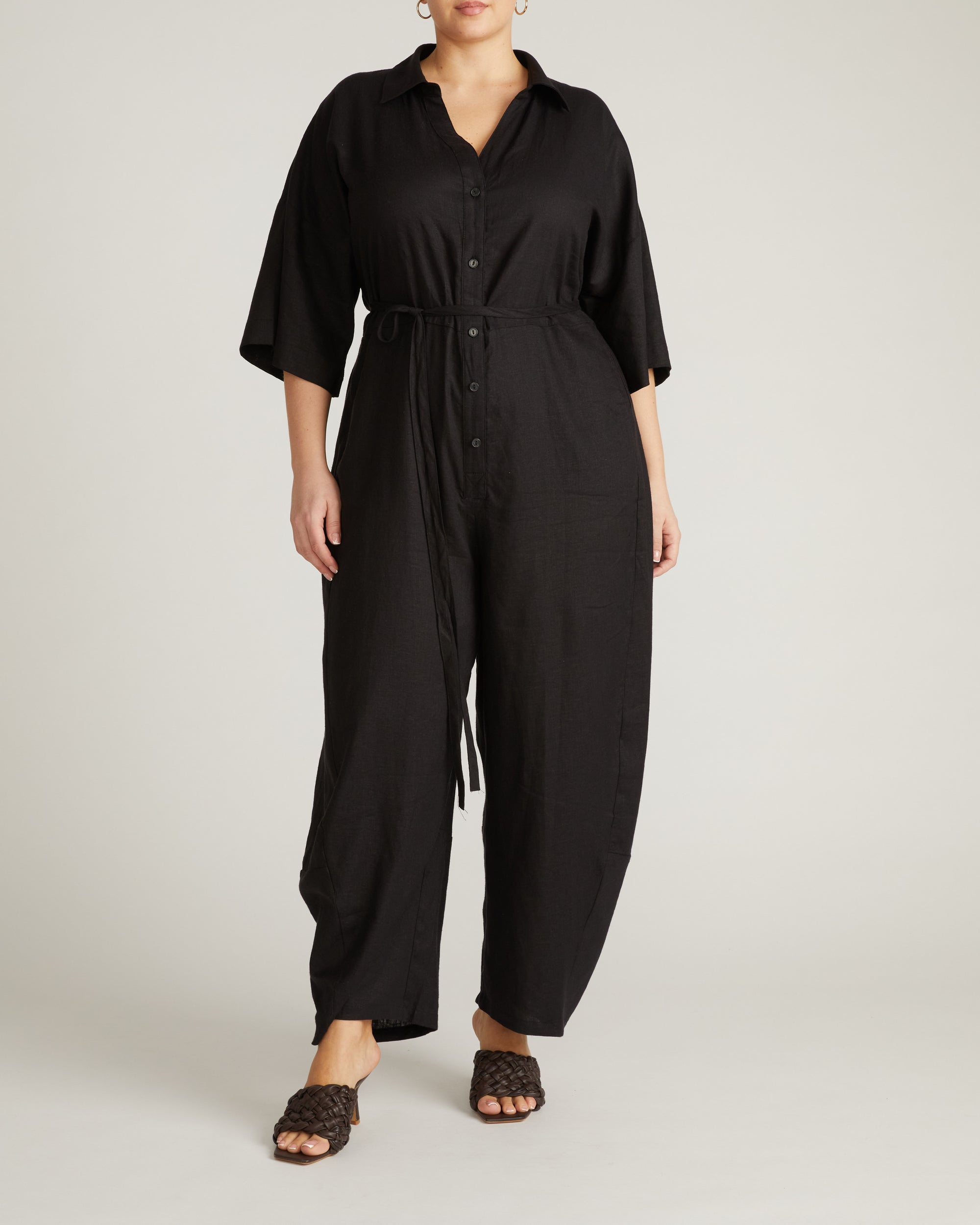 Maggie Barrel Leg Linen Blend Jumpsuit - Black | Plus Size & Straight Size Women's Fashion | Universal Standard