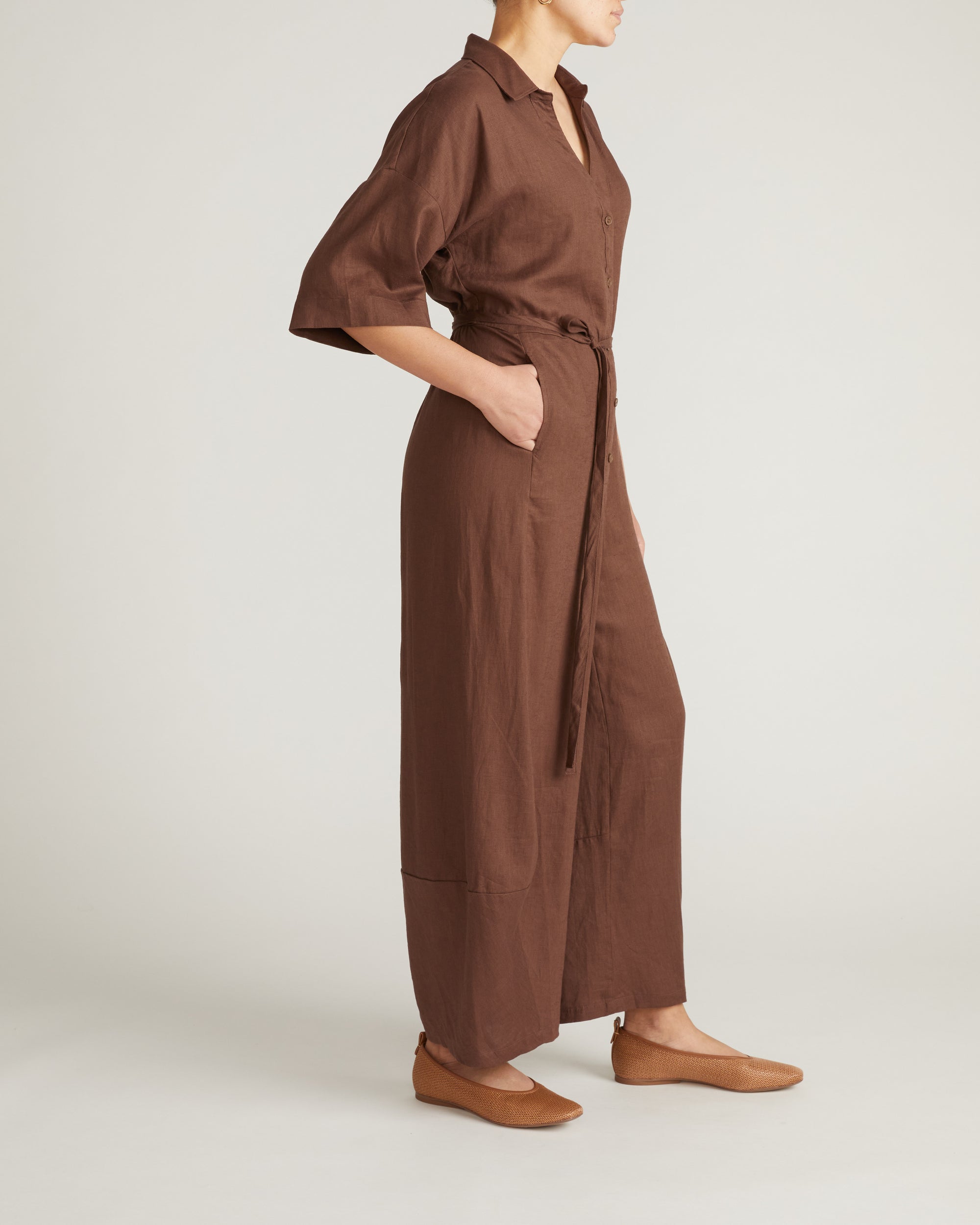 Maggie Barrel Leg Linen Blend Jumpsuit - Peppercorn | Plus Size & Straight Size Women's Fashion | Universal Standard