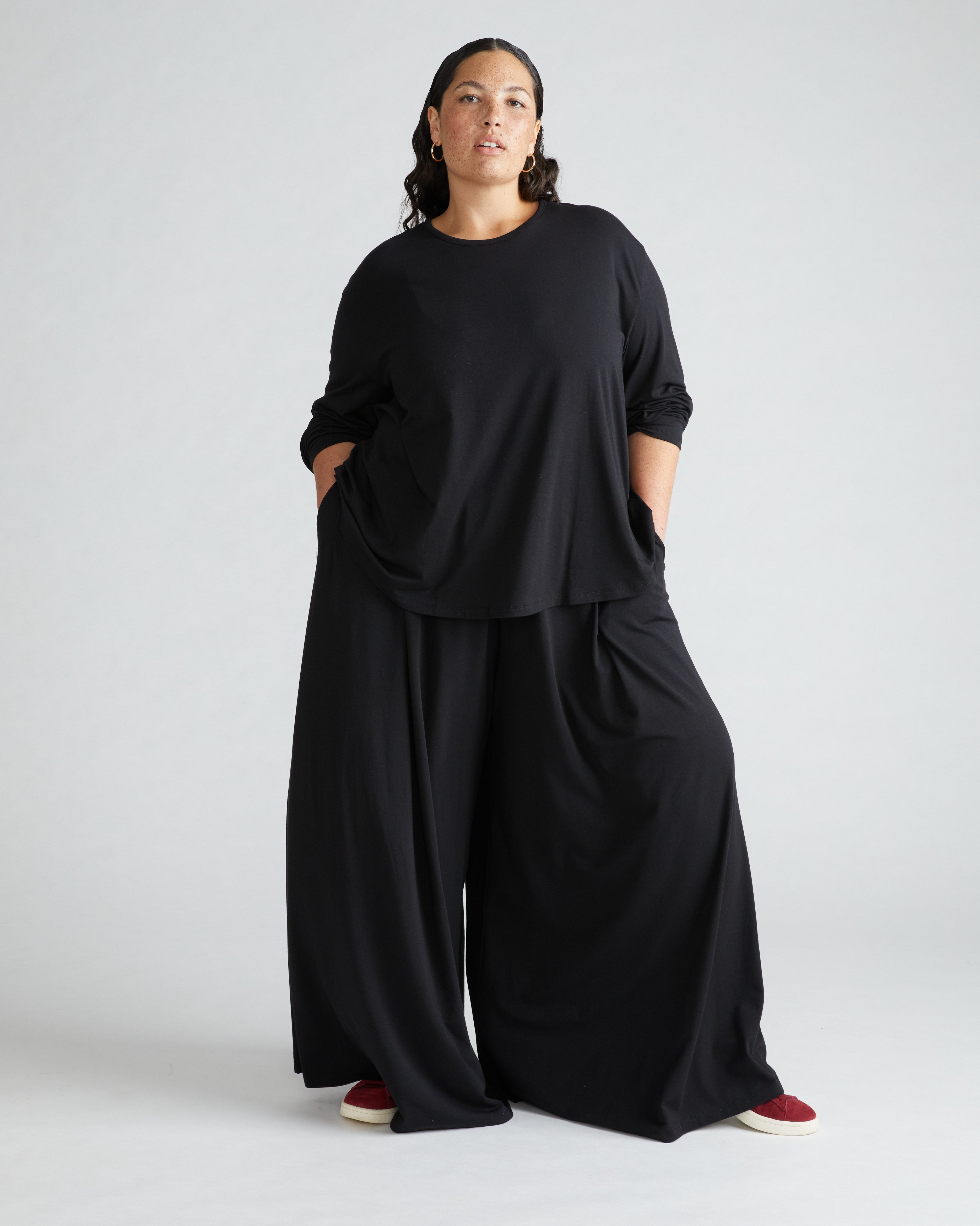 Pina Long Sleeve Lounge Tee - Black – Universal Standard