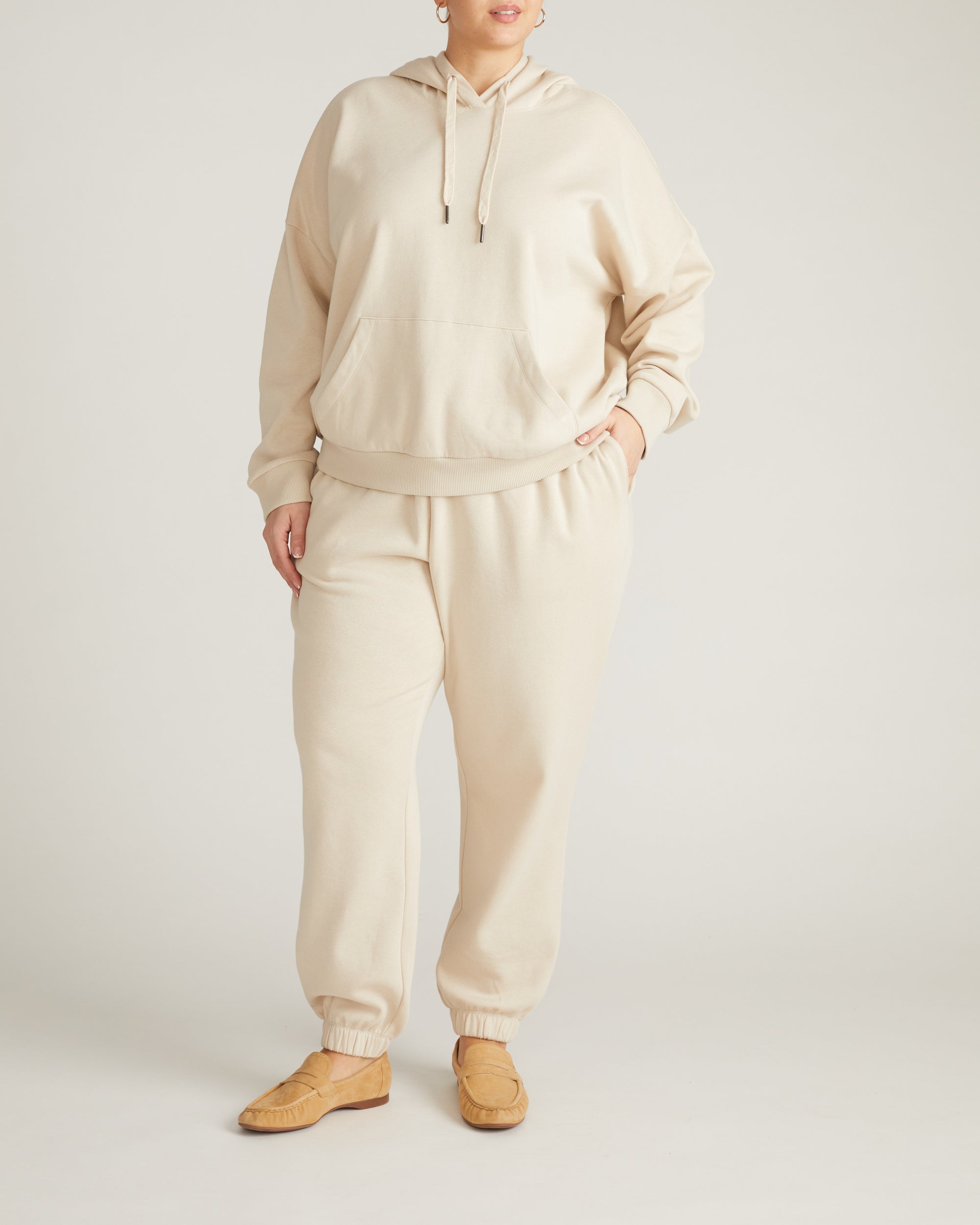 Daydream Hoodie - Dove Wing | Plus Size & Straight Size Women's Fashion | Universal Standard