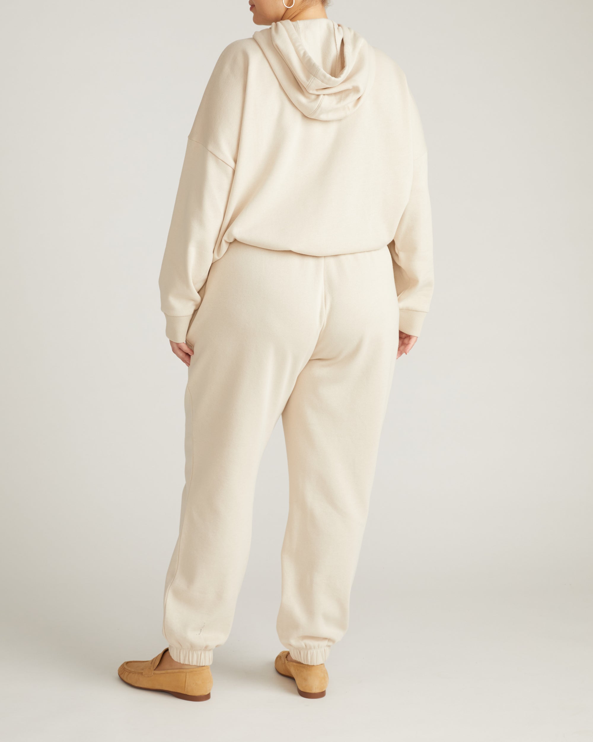 Daydream Hoodie - Dove Wing | Plus Size & Straight Size Women's Fashion | Universal Standard