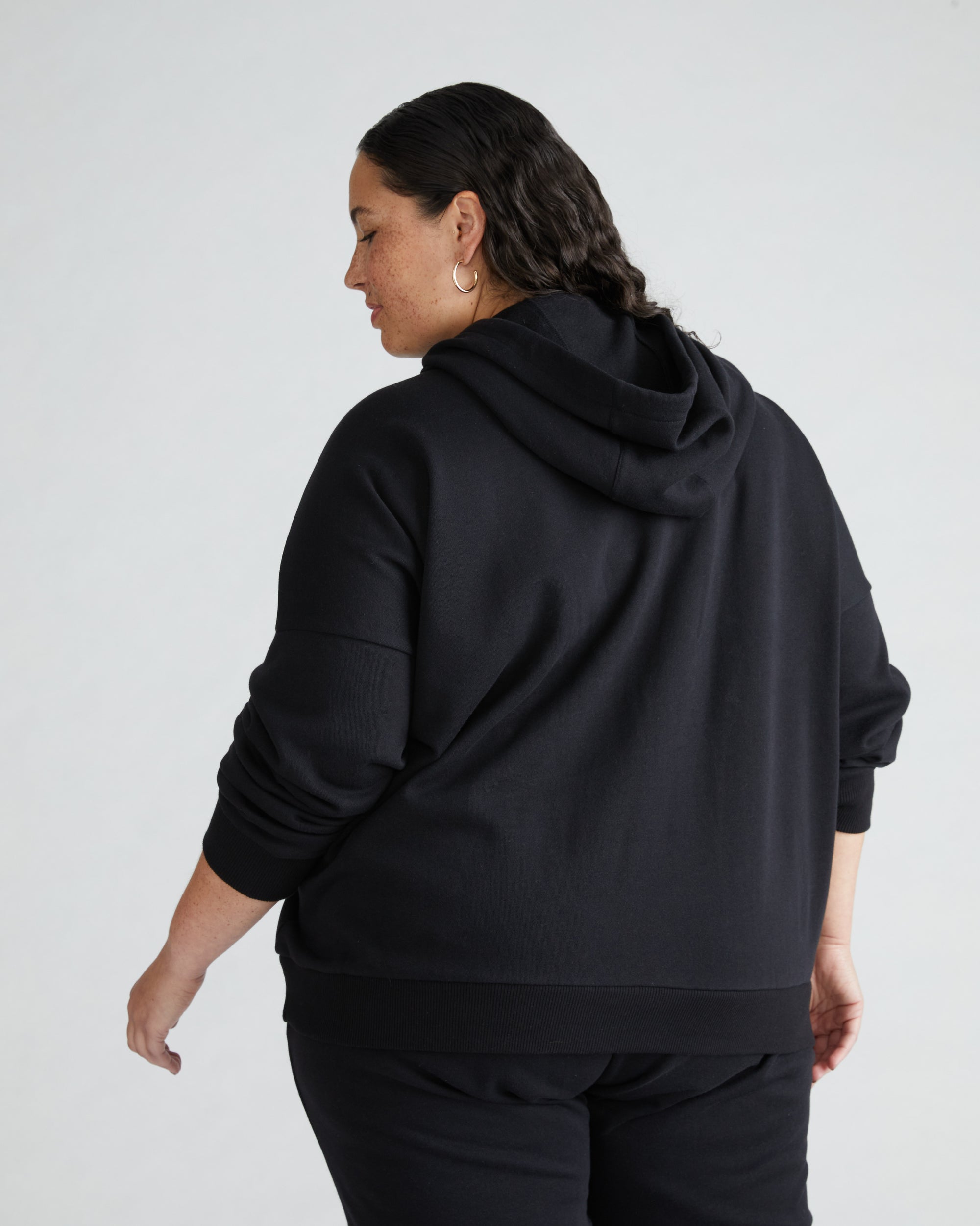 Daydream Hoodie - Black | Plus Size & Straight Size Women's Fashion | Universal Standard