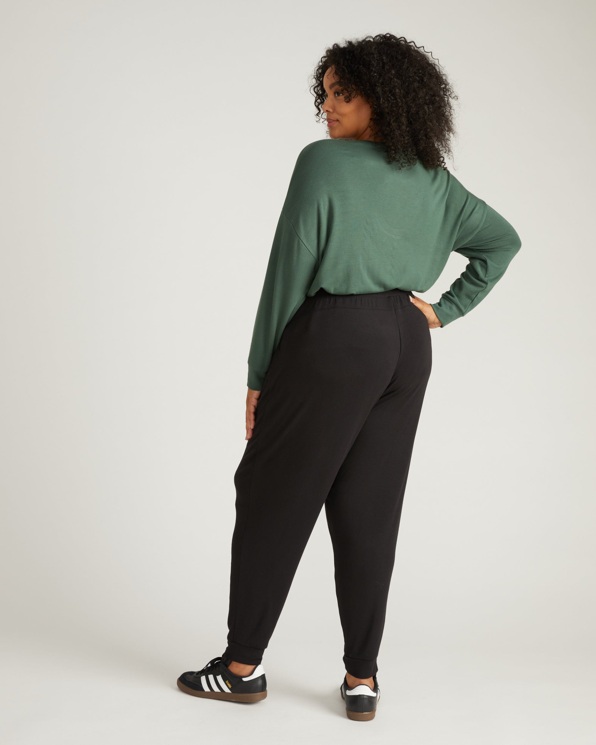 TravelKnit Signature Jogger Pants - Black