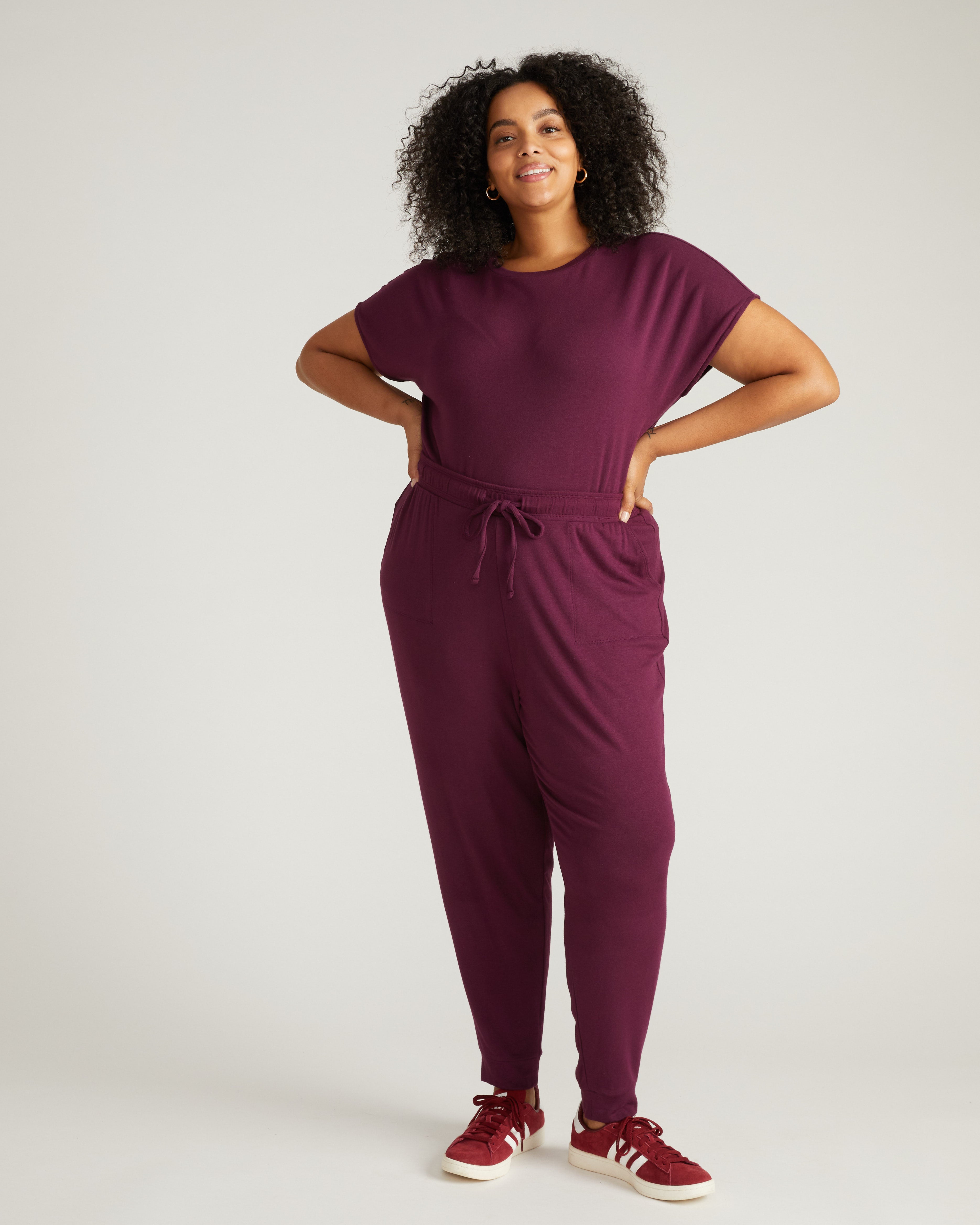 TravelKnit Signature Jogger Pants - Gamay – Universal Standard