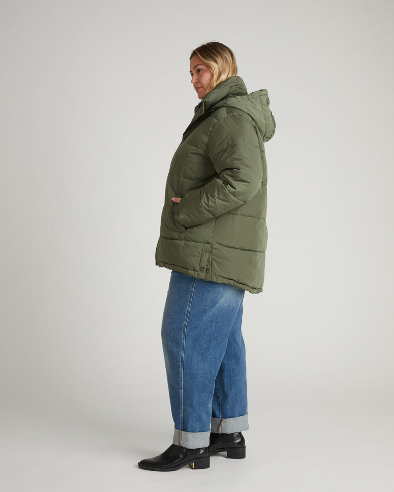 Rainier Short Hooded Puffer - Hiking Green | Plus Size & Straight Size Women's Fashion | Universal Standard
