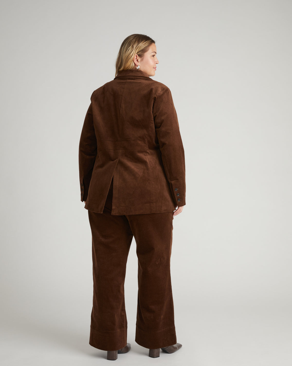 Davis Corduroy Blazer - Coffee | Plus Size & Straight Size Women's Fashion | Universal Standard