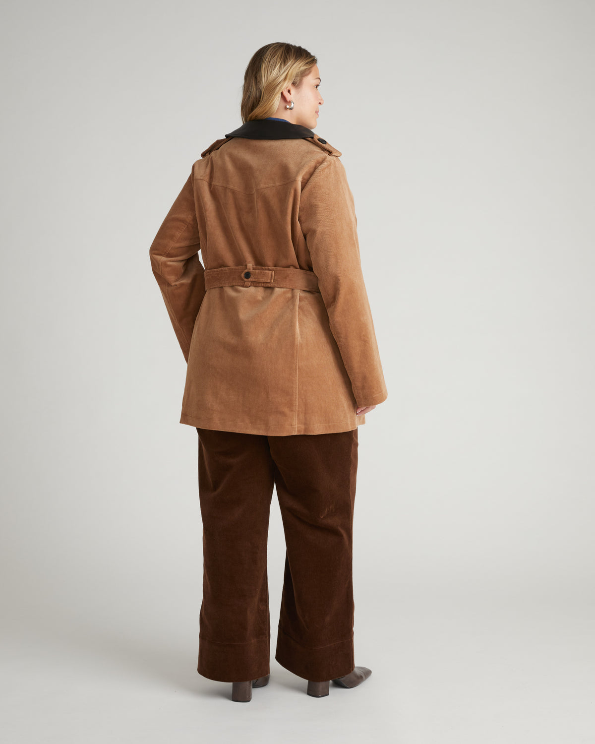 Cortland Stretch Corduroy Trench Coat - Classic Camel | Plus Size & Straight Size Women's Fashion | Universal Standard