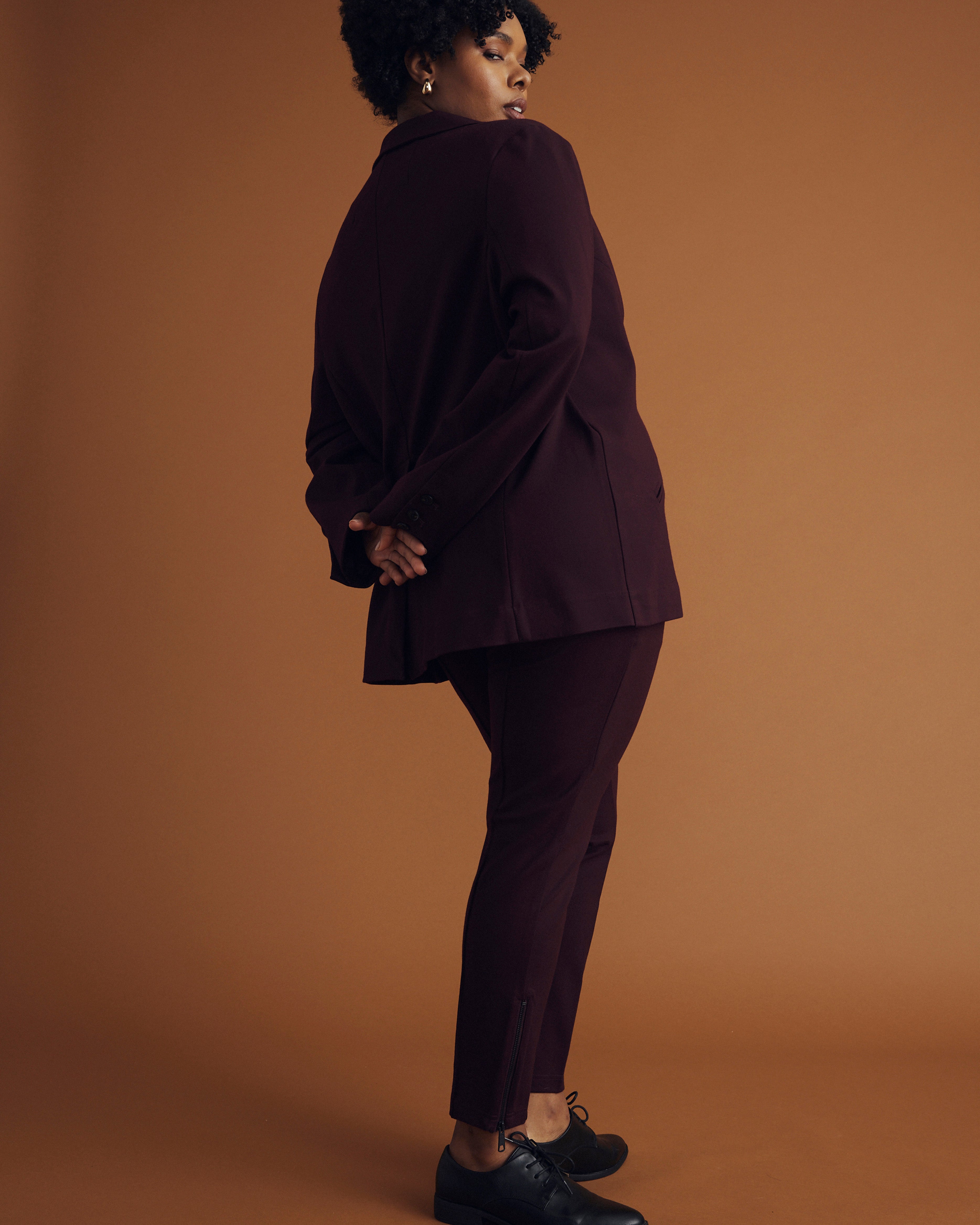 888さん専用Vitalibera Logo pants BLACK Minimalist Moro Pocket Signature Ponte Pants - Black – Universal