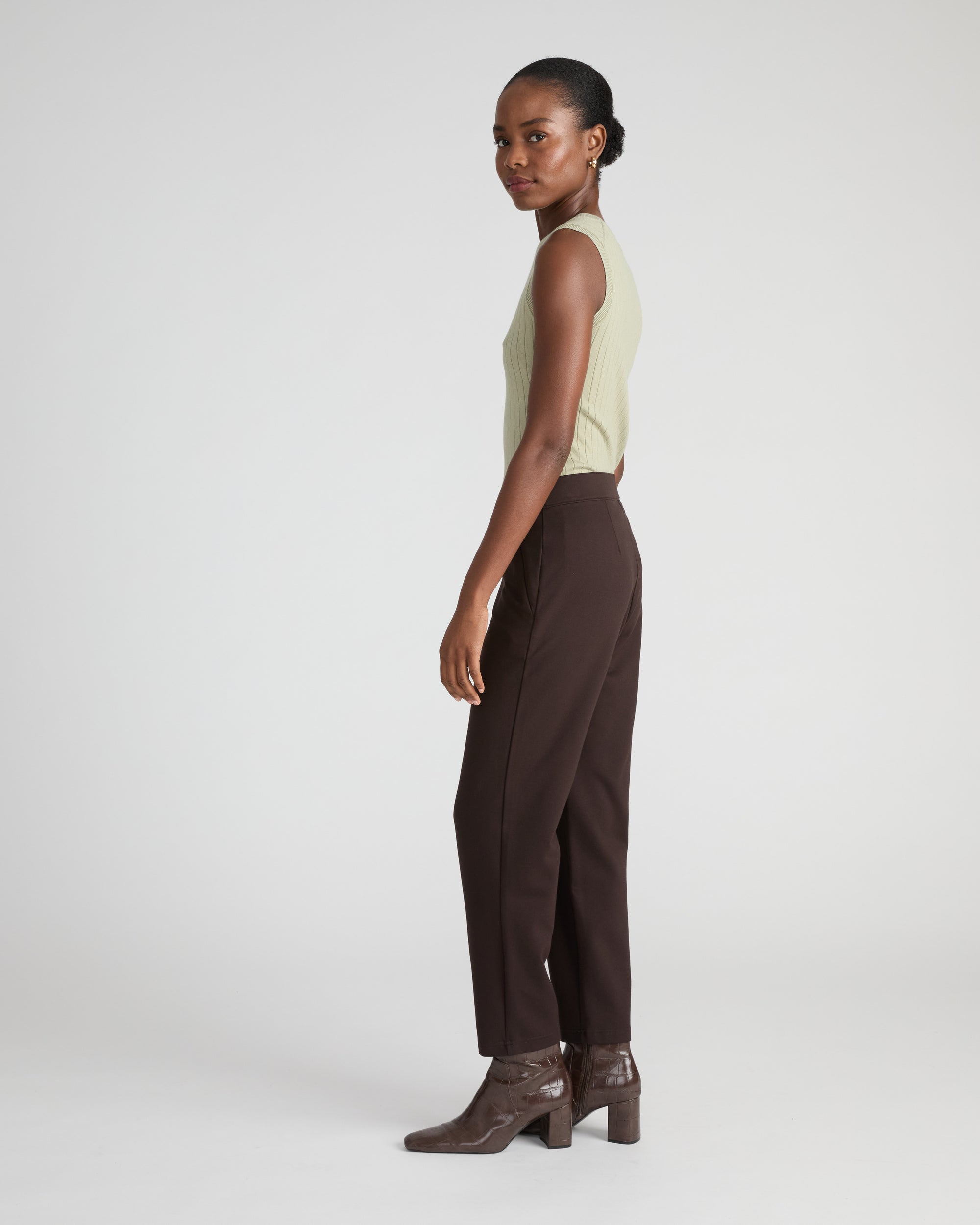 Smart Signature Ponte Pants - Espresso | Plus Size & Straight Size Women's Fashion | Universal Standard