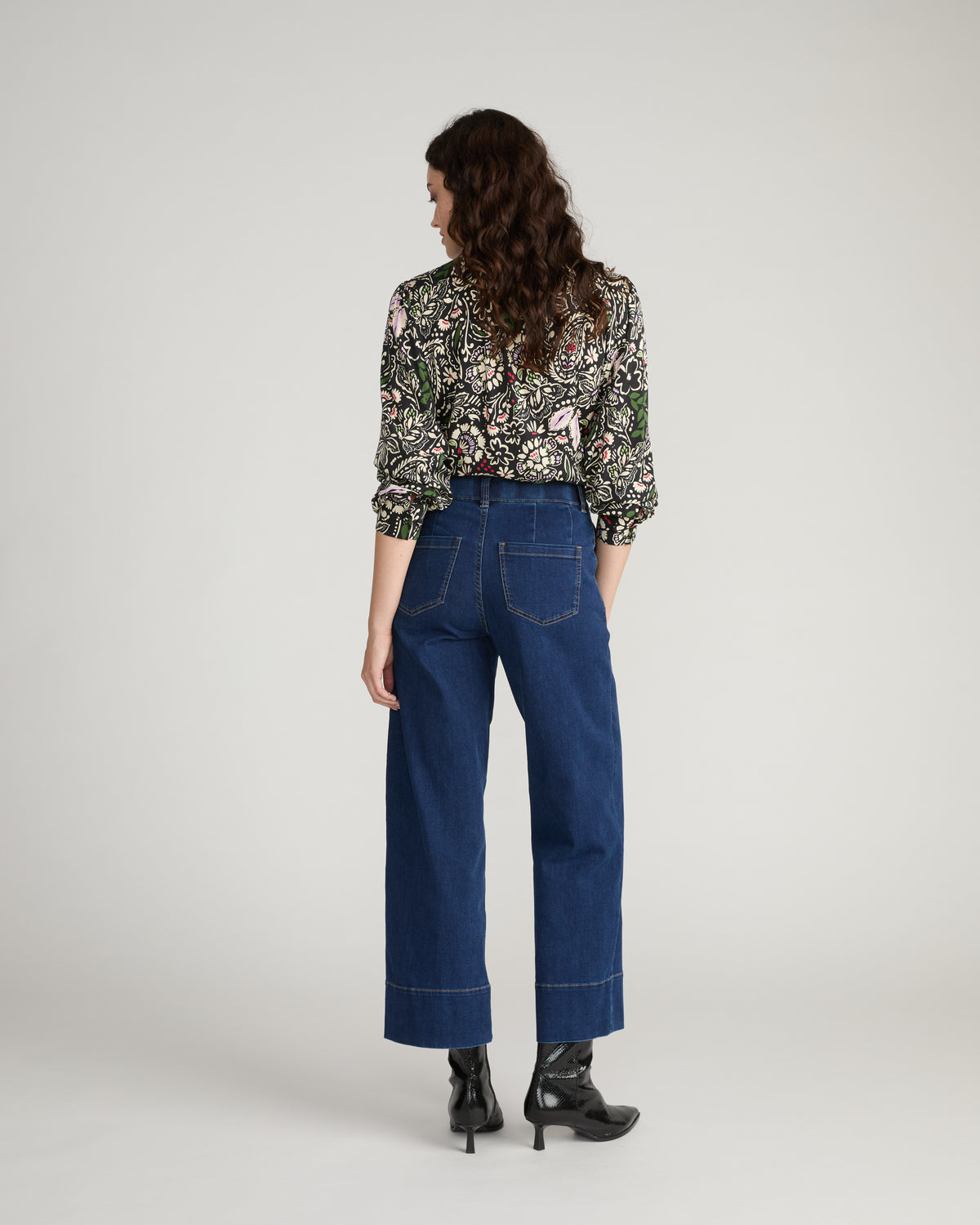 Carol High Rise High Stretch Jeans - Wild Indigo