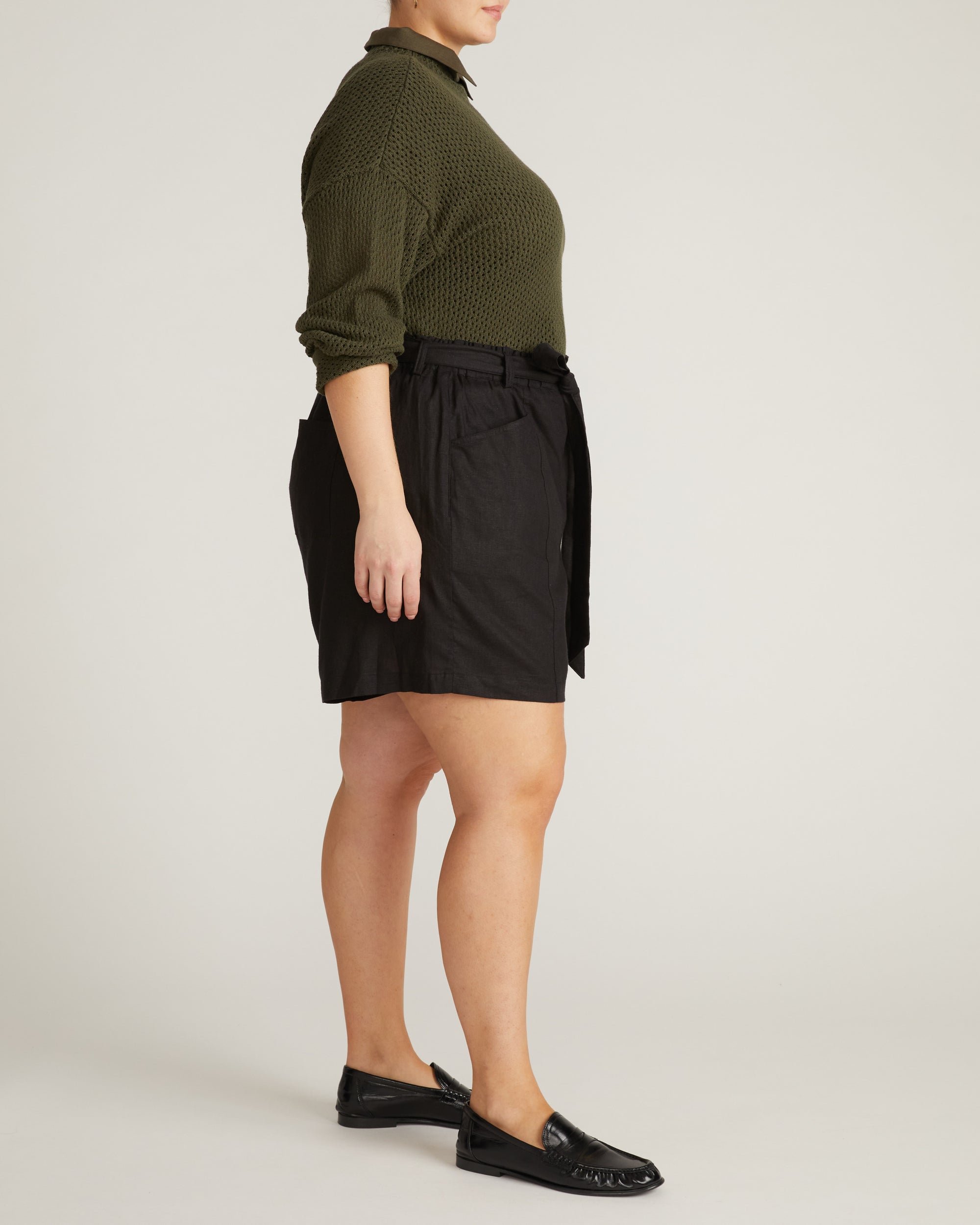 Harbor Stretch Linen Blend Paperbag Shorts - Black | Plus Size & Straight Size Women's Fashion | Universal Standard