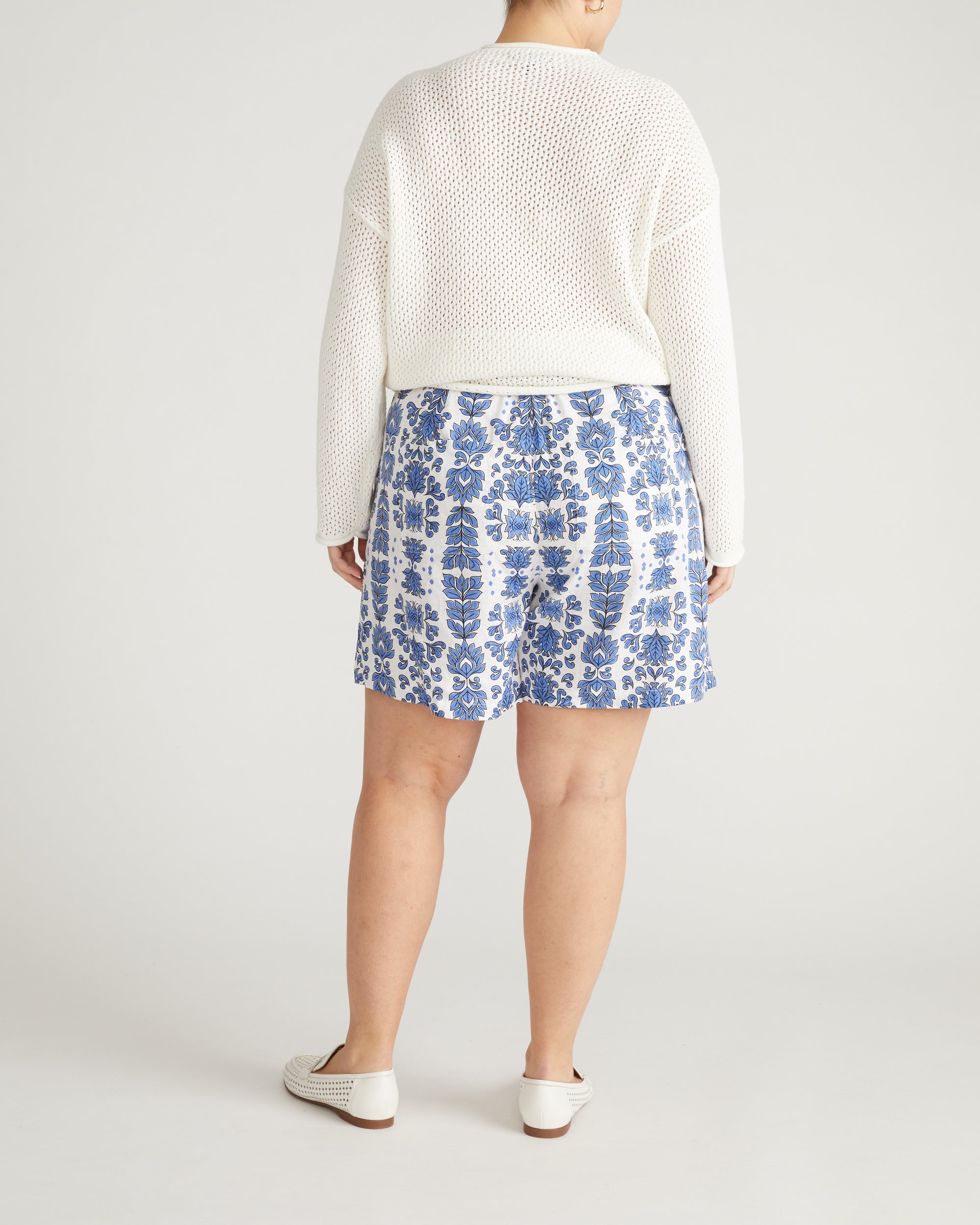 Harbor Stretch Linen Blend Paperbag Shorts - Rococo Beach Print | Plus Size & Straight Size Women's Fashion | Universal Standard