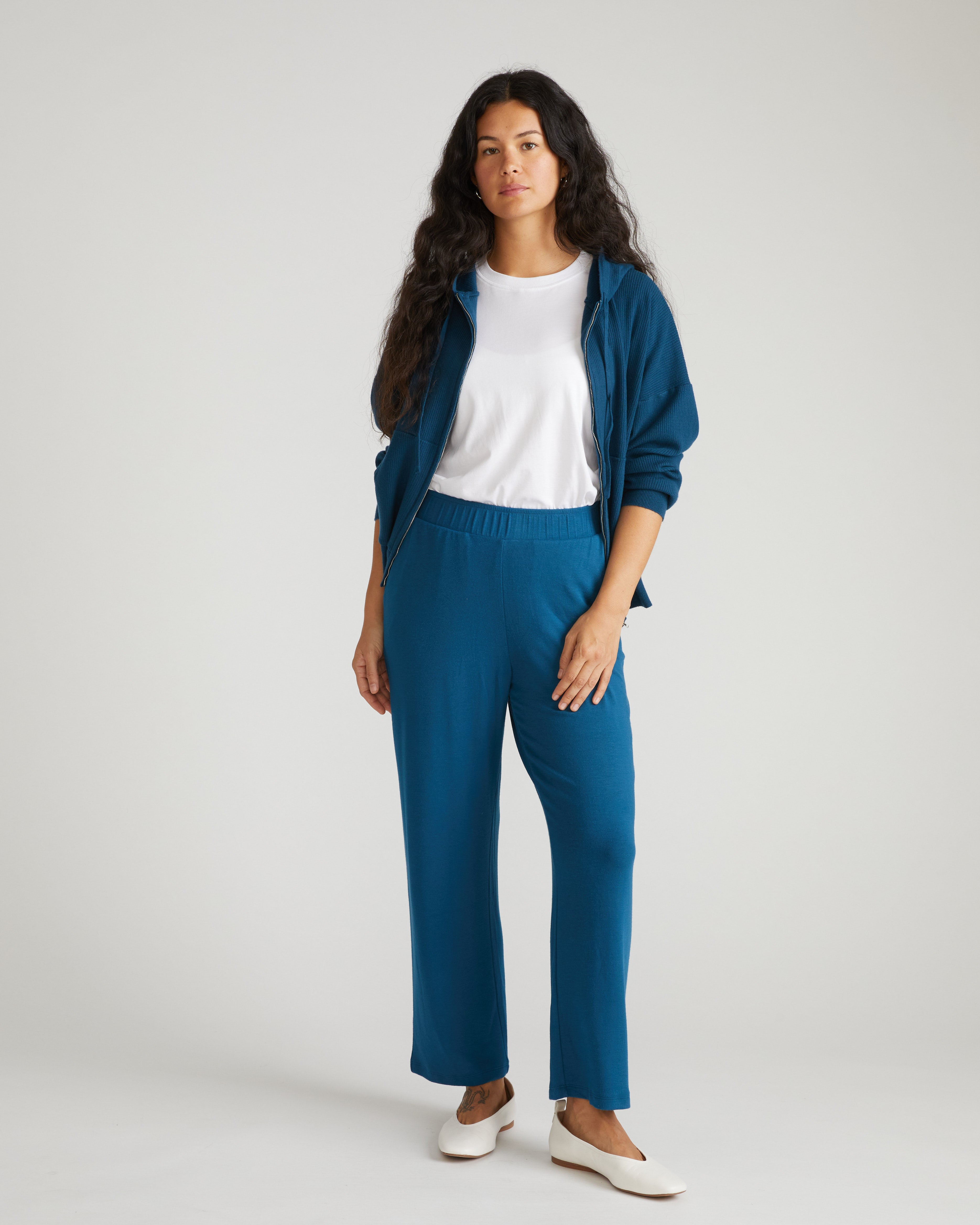 TravelKnit Relaxed Pants - Blue Teal – Universal Standard