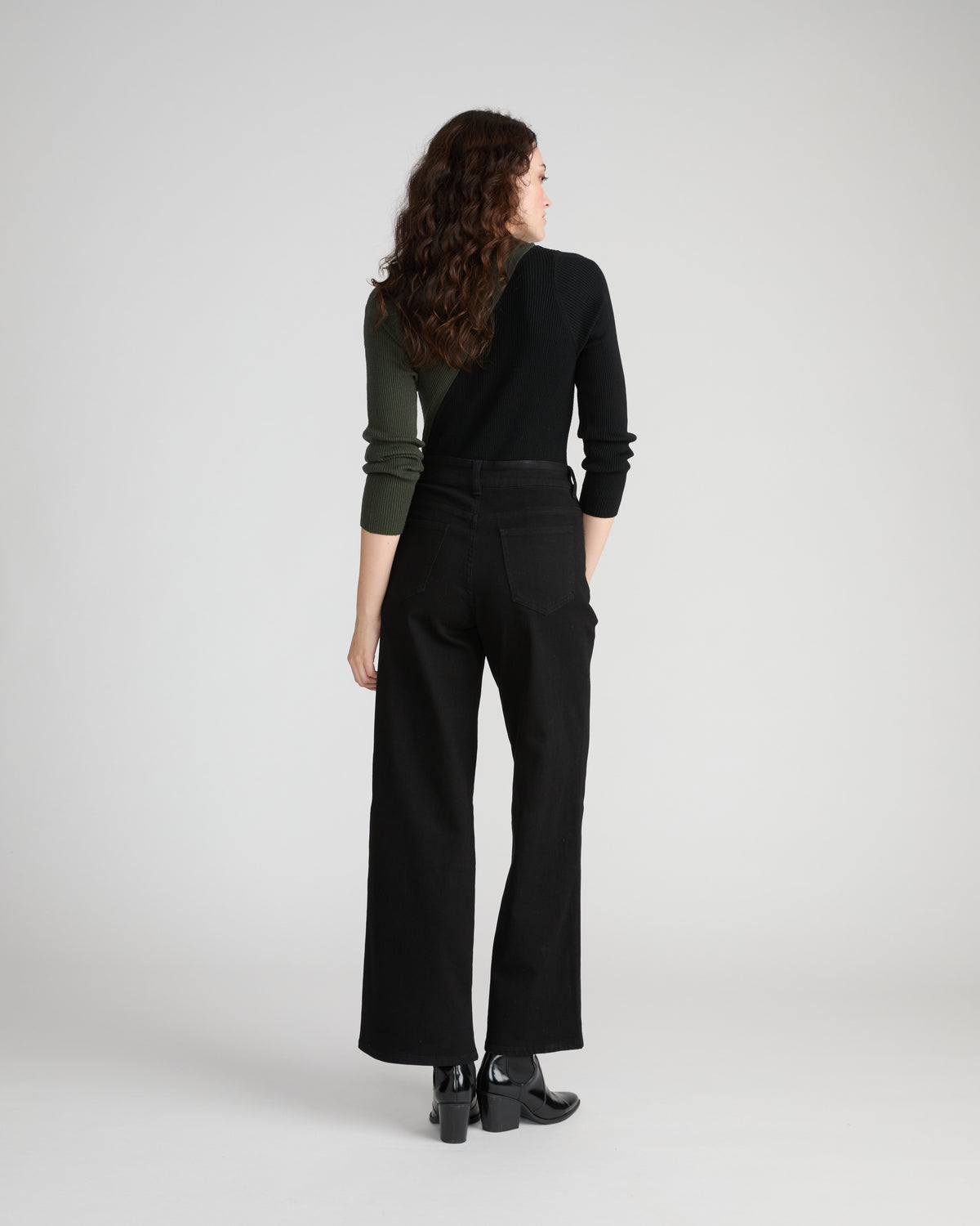 Roxy Relaxed Bootcut Jeans - Jet Black