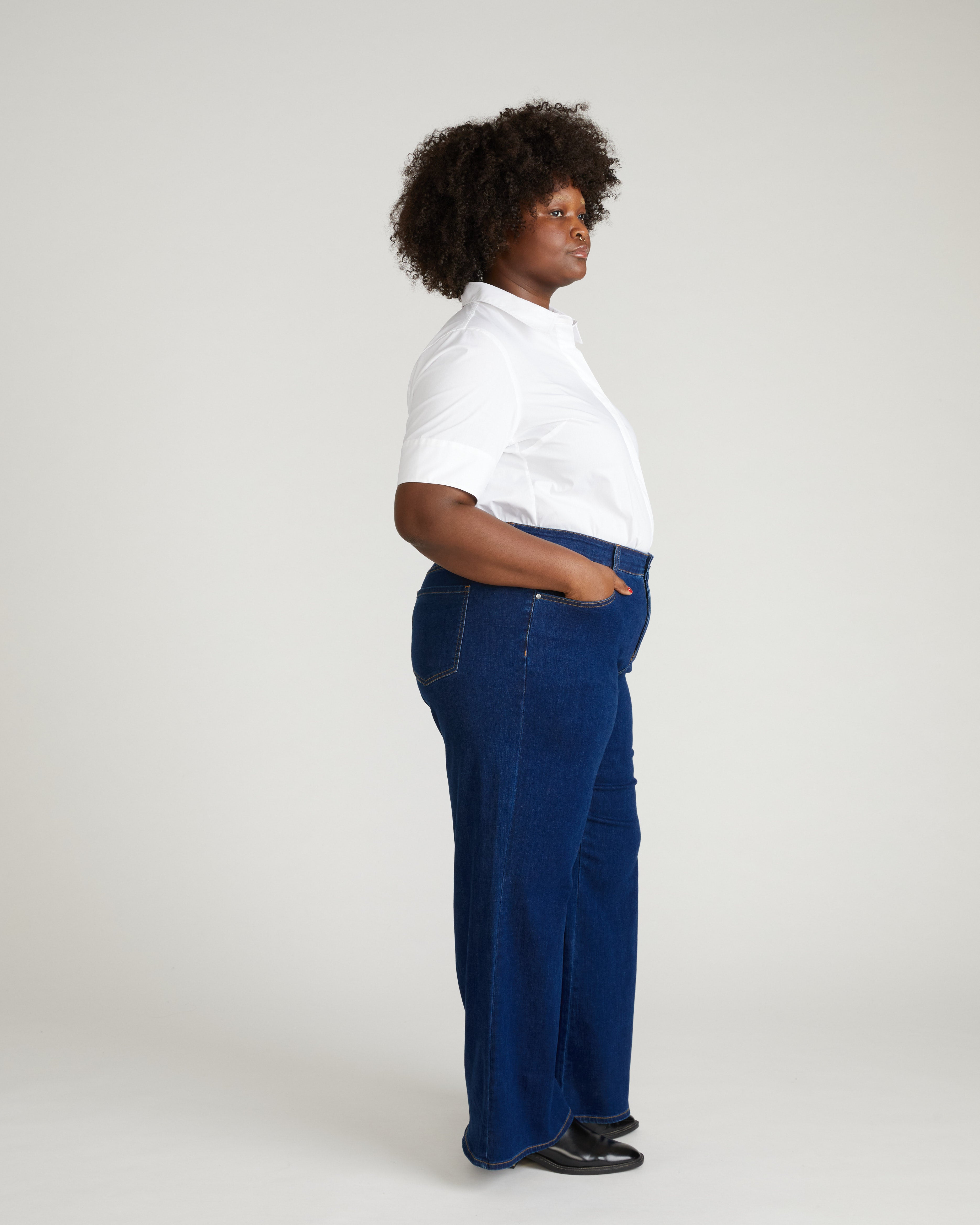 Roxy Relaxed Bootcut Jeans - River Blue Wash – Universal Standard