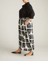 Palazzo Cargo Linen Blend Pant - Ink Bloom Print | Plus Size & Straight Size Women's Fashion | Universal Standard