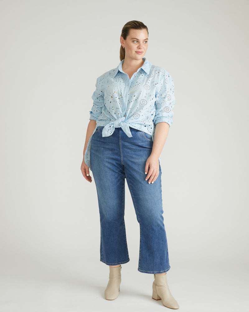 ComfortDenim Bootcut Jeans - Western Blue Wash
