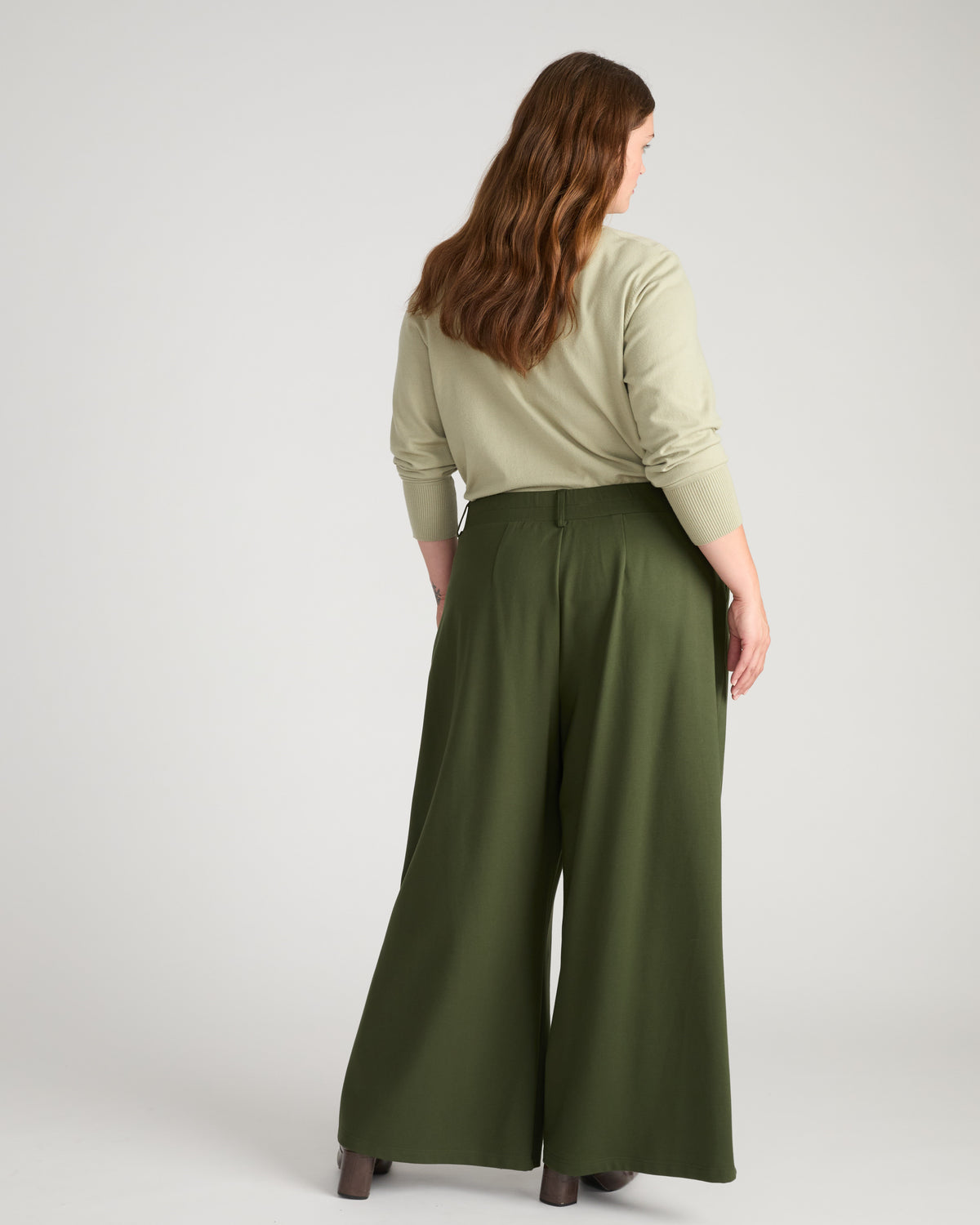 Perfect Palais Wide Leg Ponte Pants - Kombu Green | Plus Size & Straight Size Women's Fashion | Universal Standard