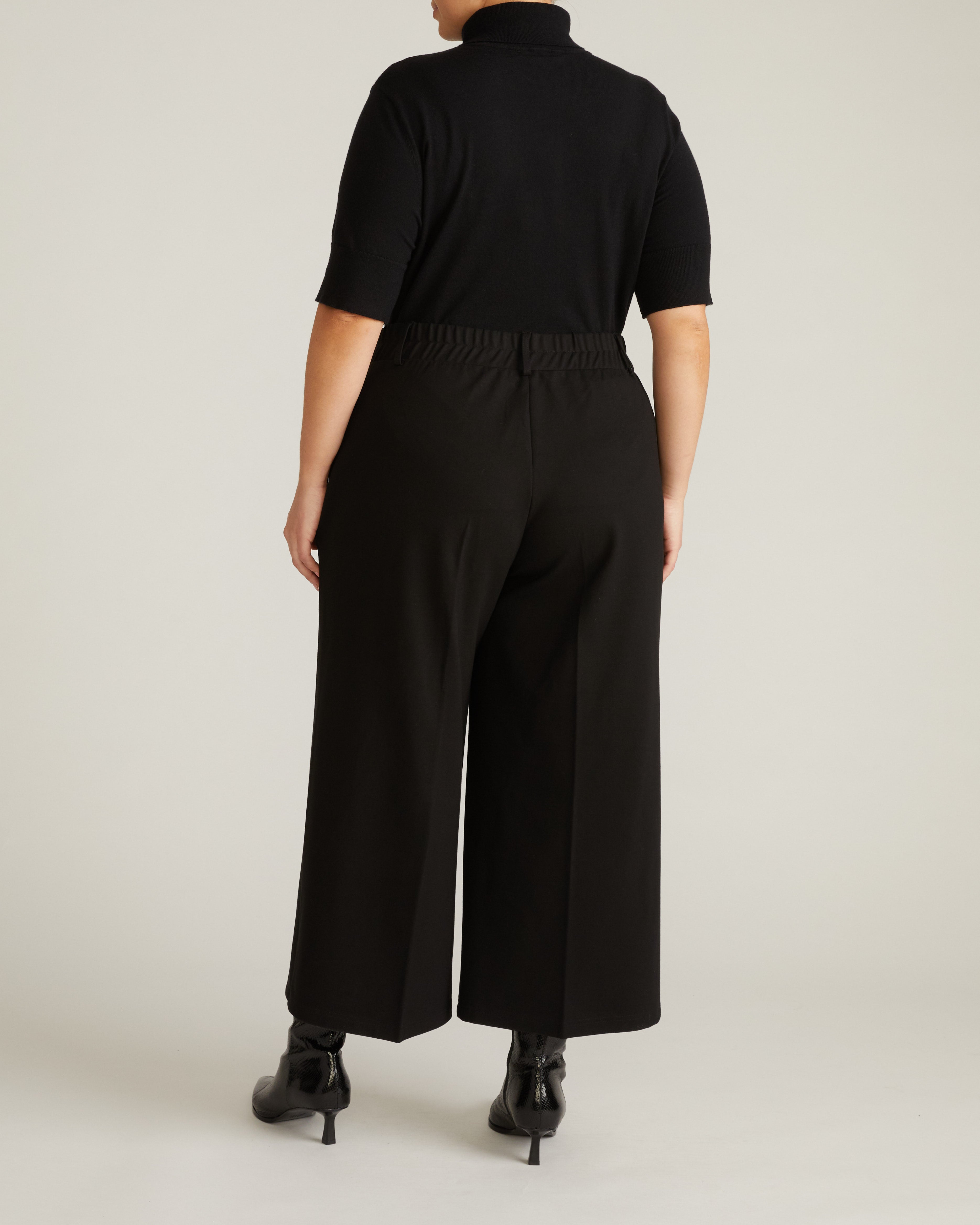 Cropped Wide Leg Ponte Pants - Black – Universal Standard