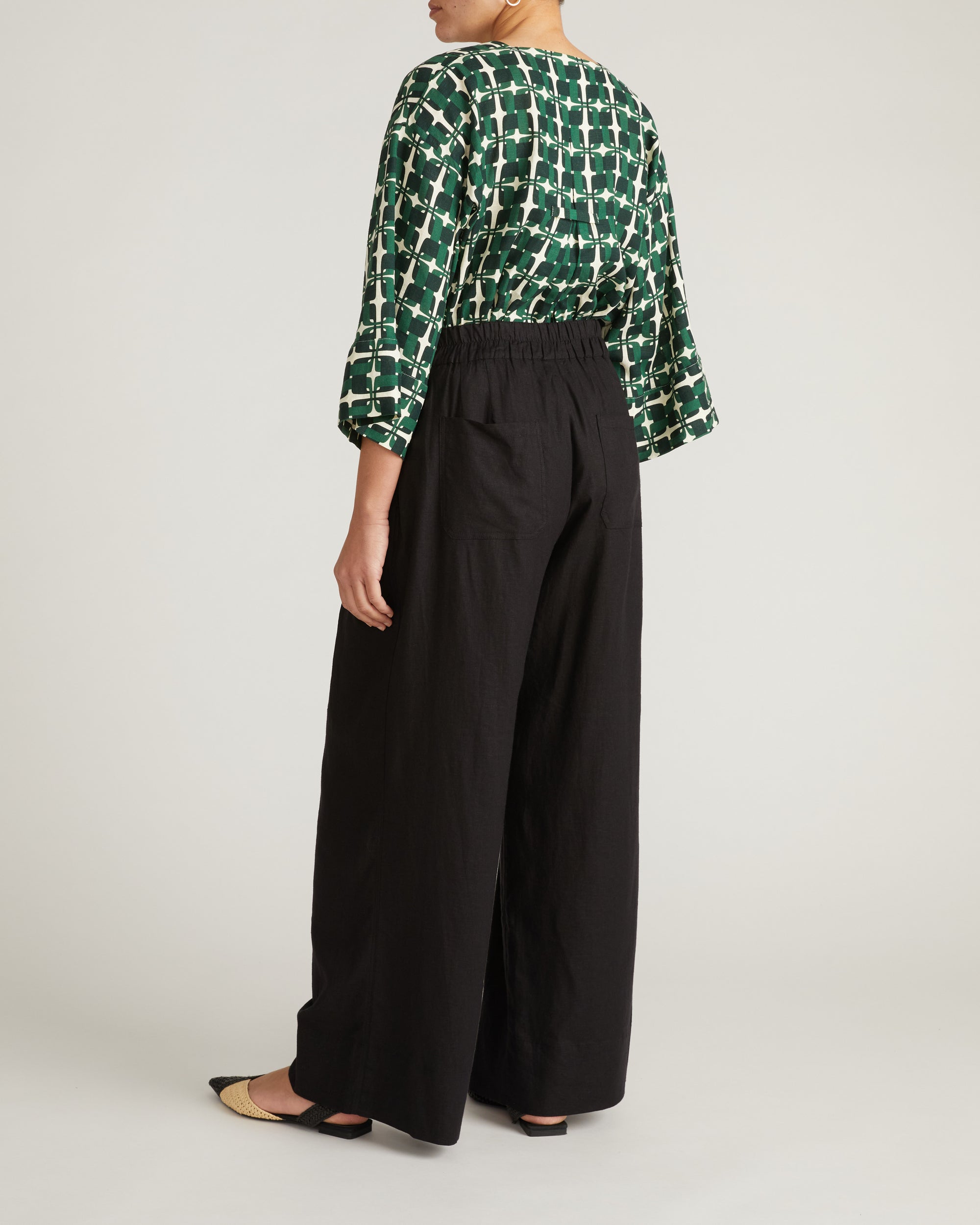 Marley Wide Leg Linen Blend Pants - Black | Plus Size & Straight Size Women's Fashion | Universal Standard