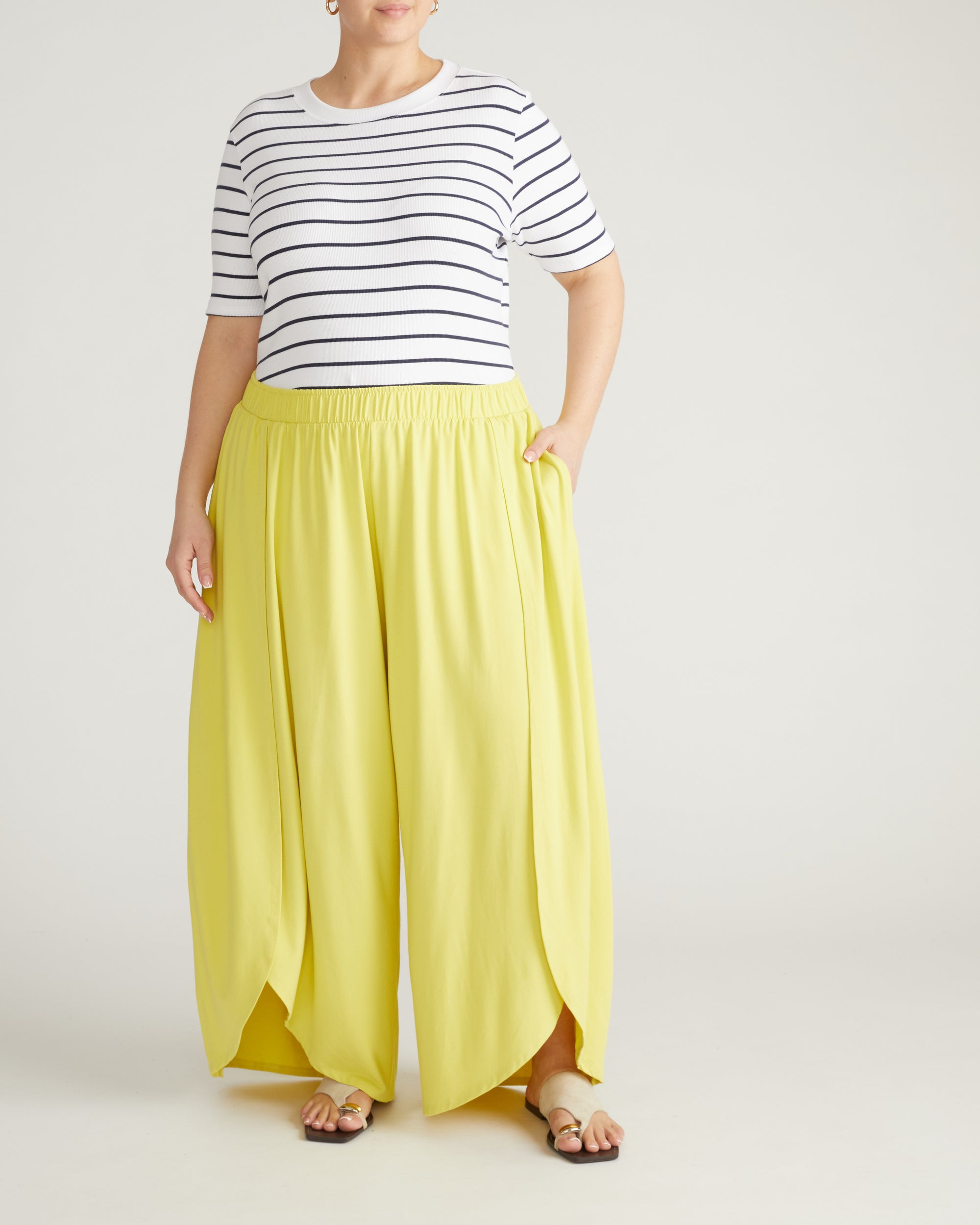 Rey Divine Jersey Pull-On Pants - Pomelo | Plus Size & Straight Size Women's Fashion | Universal Standard