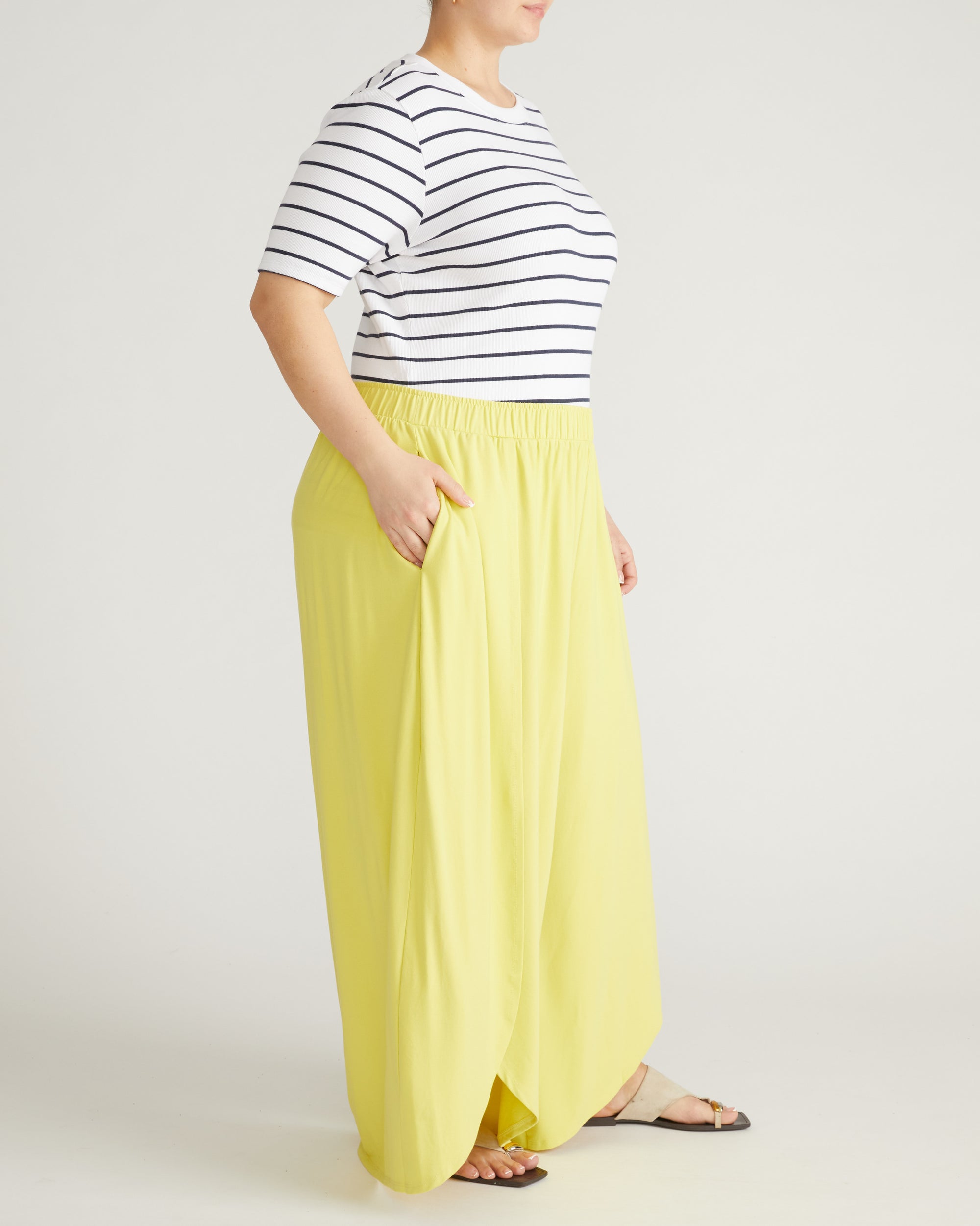Rey Divine Jersey Pull-On Pants - Pomelo | Plus Size & Straight Size Women's Fashion | Universal Standard