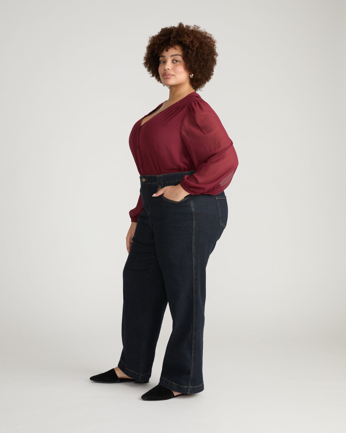 The Column Jean - Dark Blue Persuasion | Plus Size & Straight Size Women's Fashion | Universal Standard