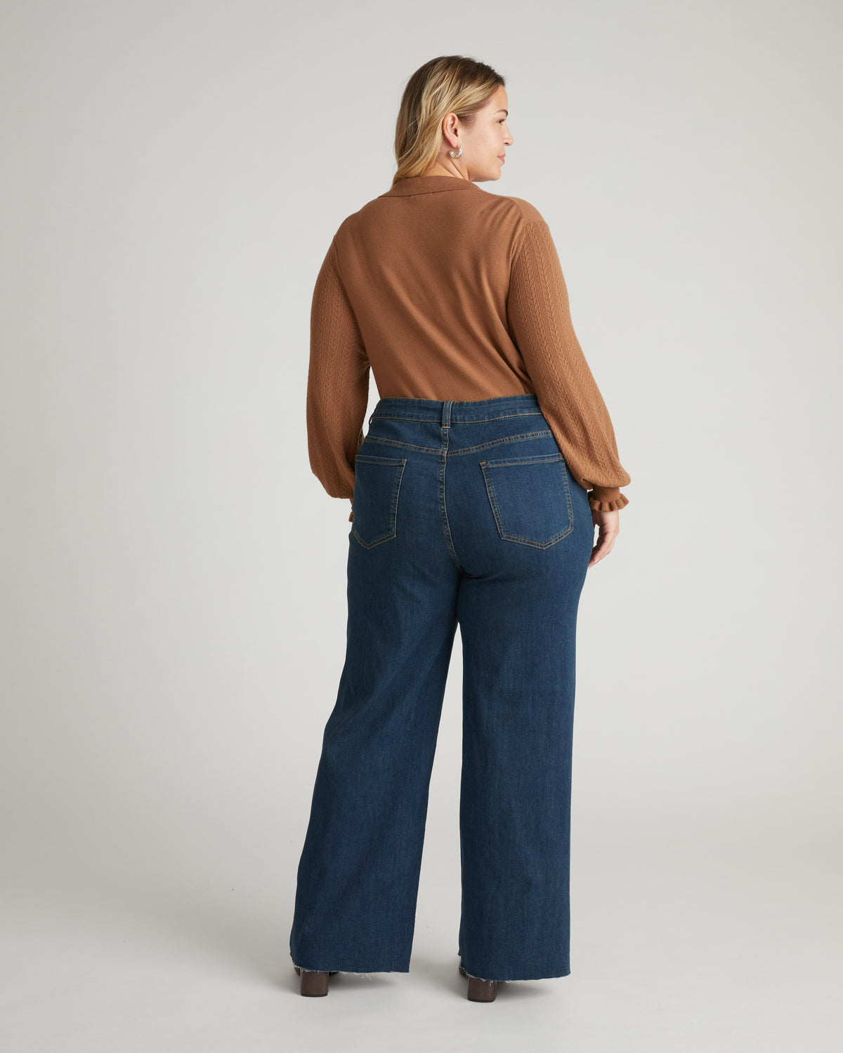 Roxy ComfortDenim Drawstring Jeans - Steel Blue Wash | Plus Size & Straight Size Women's Fashion | Universal Standard