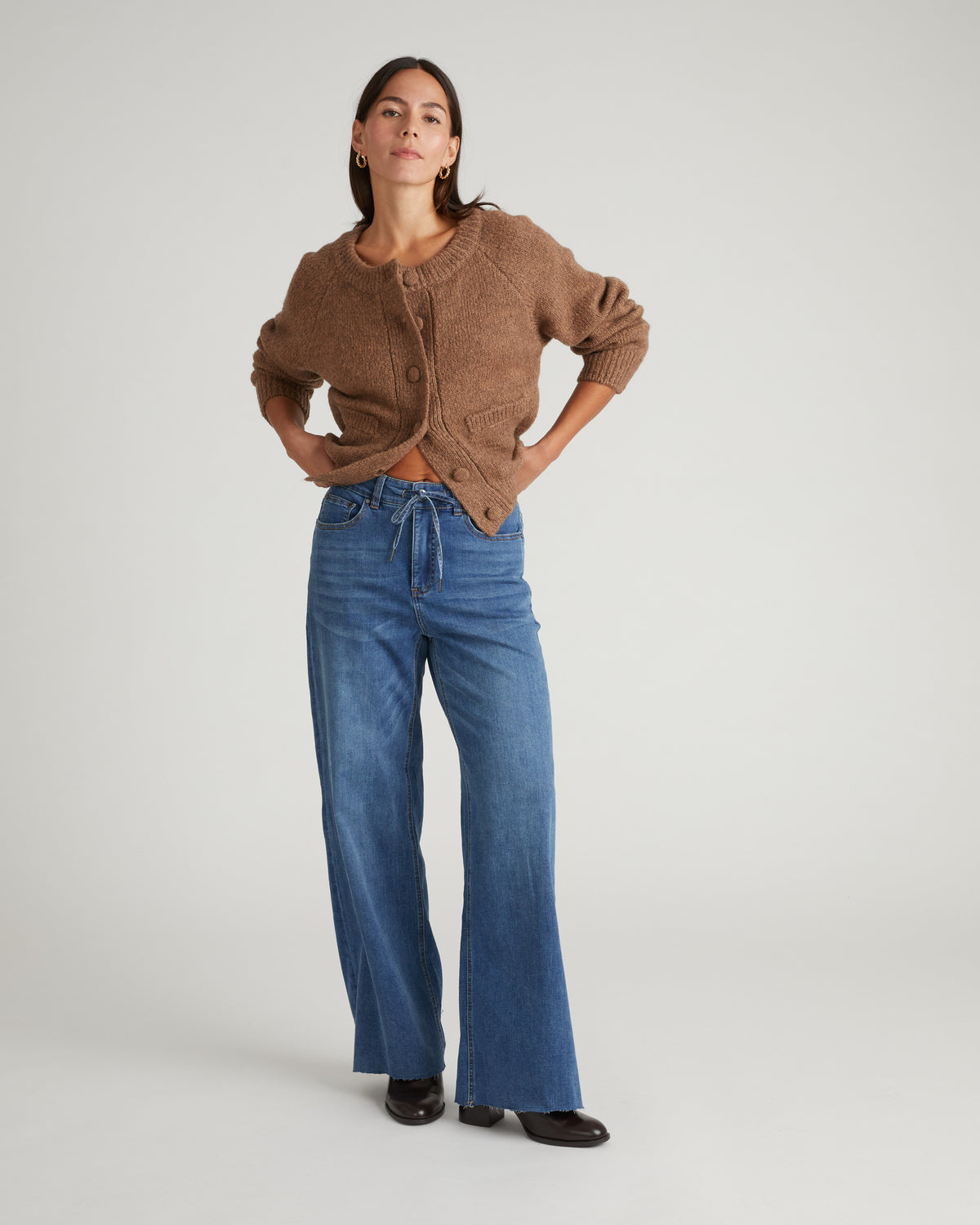 Roxy ComfortDenim Drawstring Jeans - Western Blue Wash | Plus Size & Straight Size Women's Fashion | Universal Standard