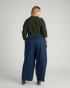 ComfortDenim Drawstring Balloon Jeans - Steel Blue Wash | Plus Size & Straight Size Women's Fashion | Universal Standard