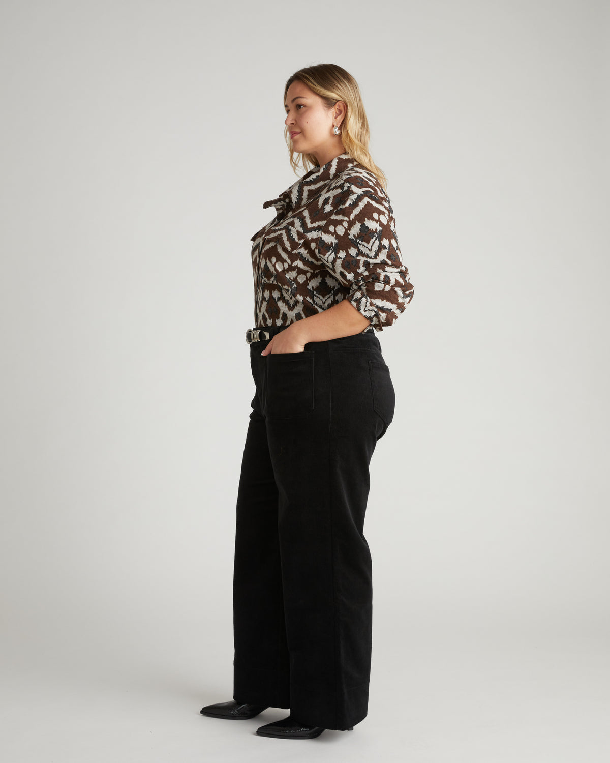 Claudia High Rise Stretch Corduroy Pants - Black | Plus Size & Straight Size Women's Fashion | Universal Standard