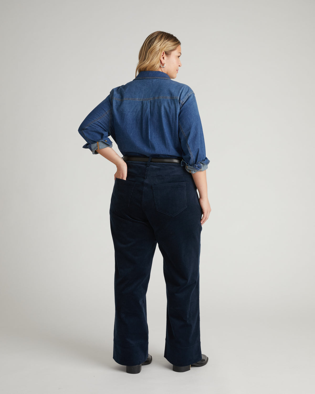 Claudia High Rise Stretch Corduroy Pants - Navy | Plus Size & Straight Size Women's Fashion | Universal Standard