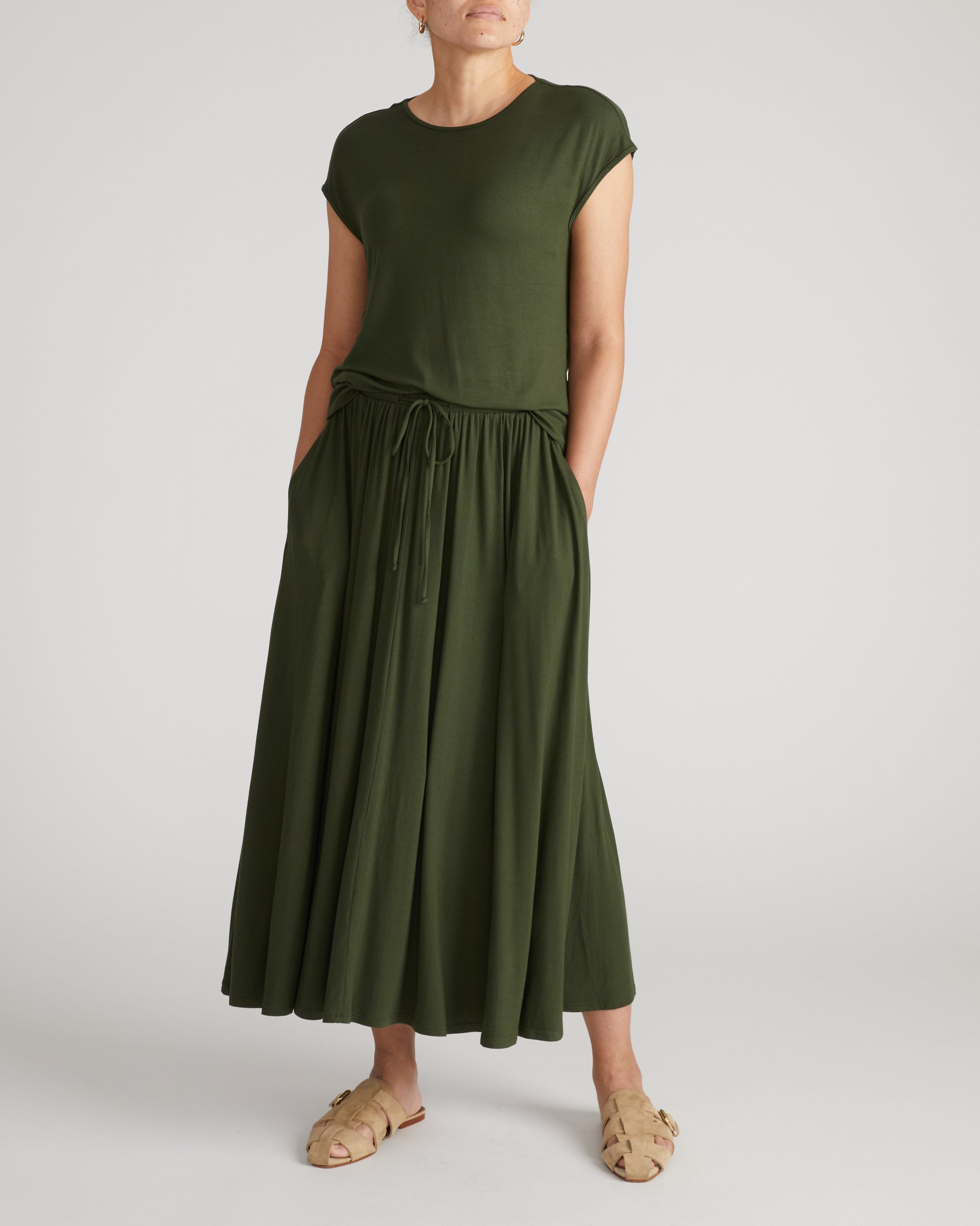 Tessa Liquid Jersey Skirt - Coratina Green | Plus Size & Straight Size Women's Fashion | Universal Standard