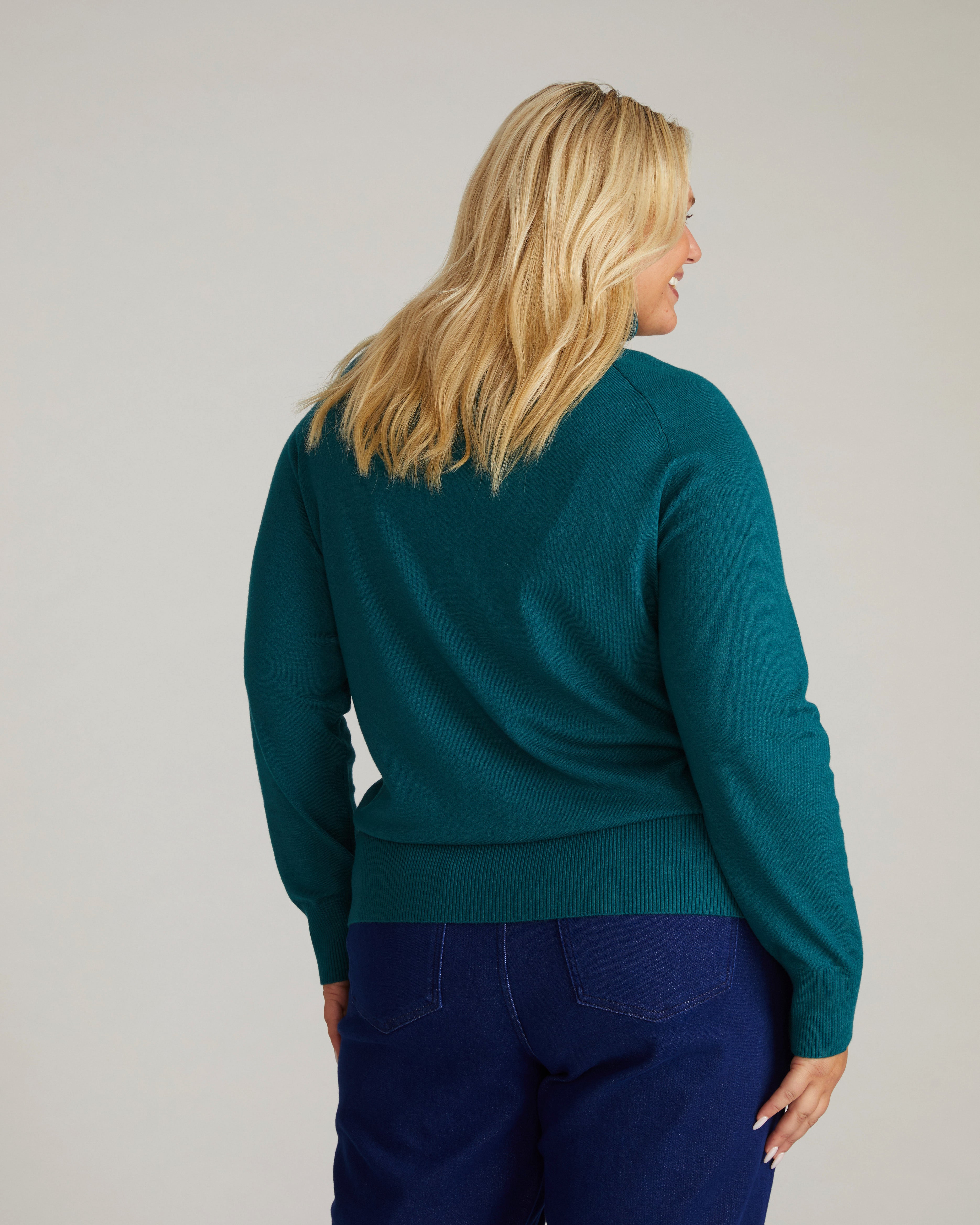 2023 Rene ❁ サスティナブルコットンKnit Pullover34 Renee Savvy Fine Knit Raglan Turtleneck - Botanic – Universal Standard