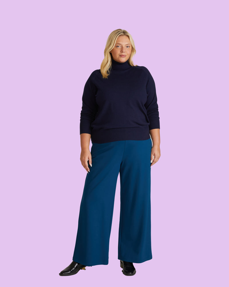 Renee Savvy Fine Knit Raglan Turtleneck - Midnight