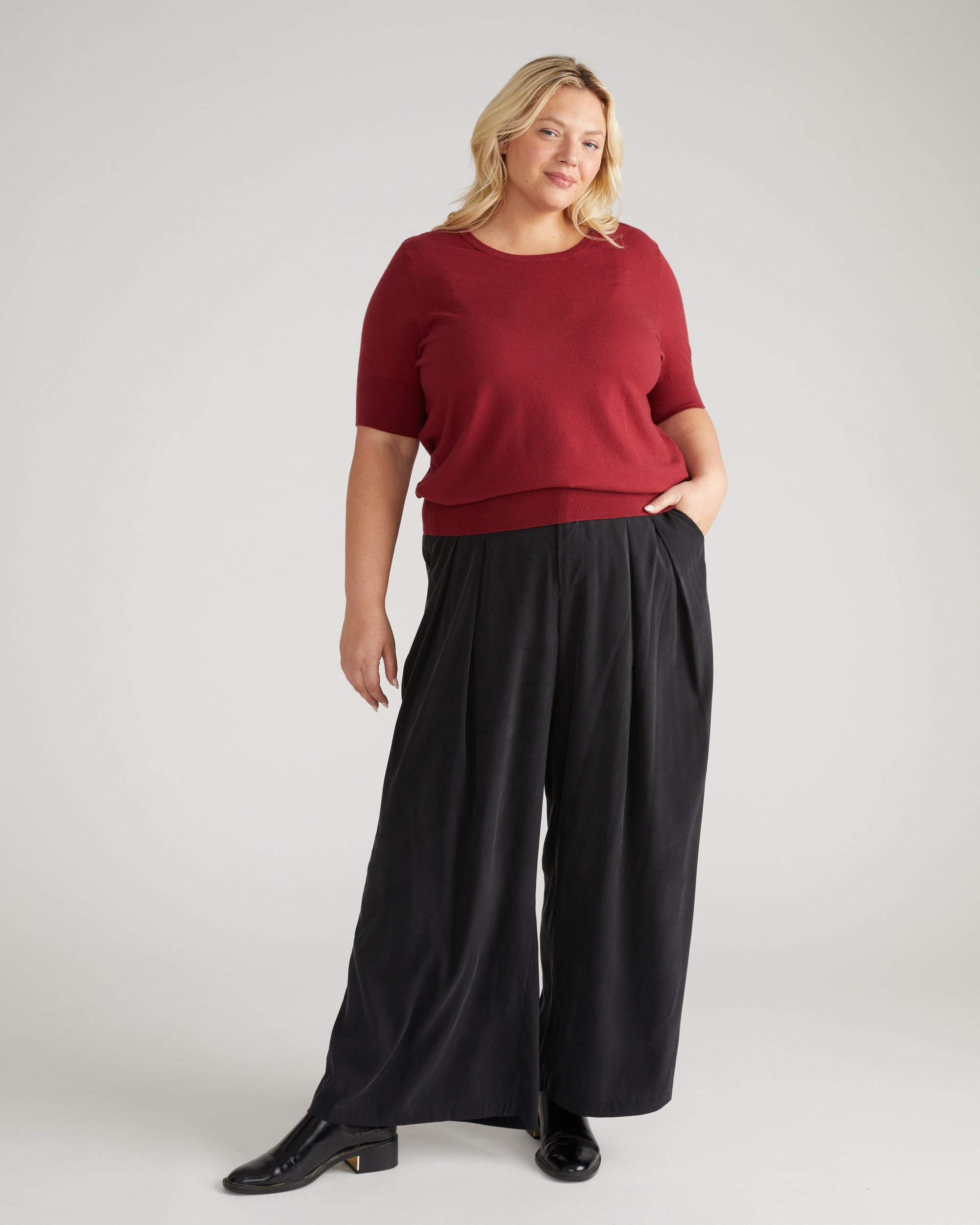 Savvy Fine Knit Sweater Top - Garnet